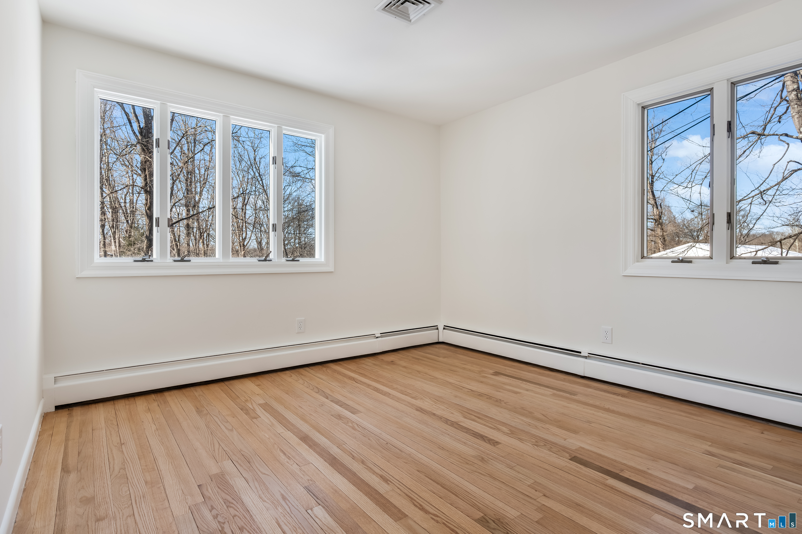 24 Pleasant Hill Road