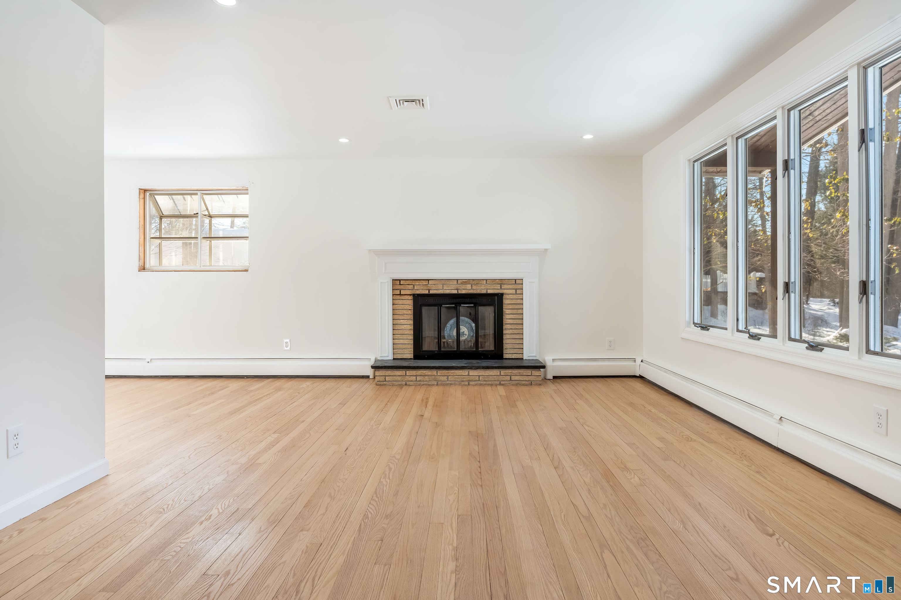 24 Pleasant Hill Road