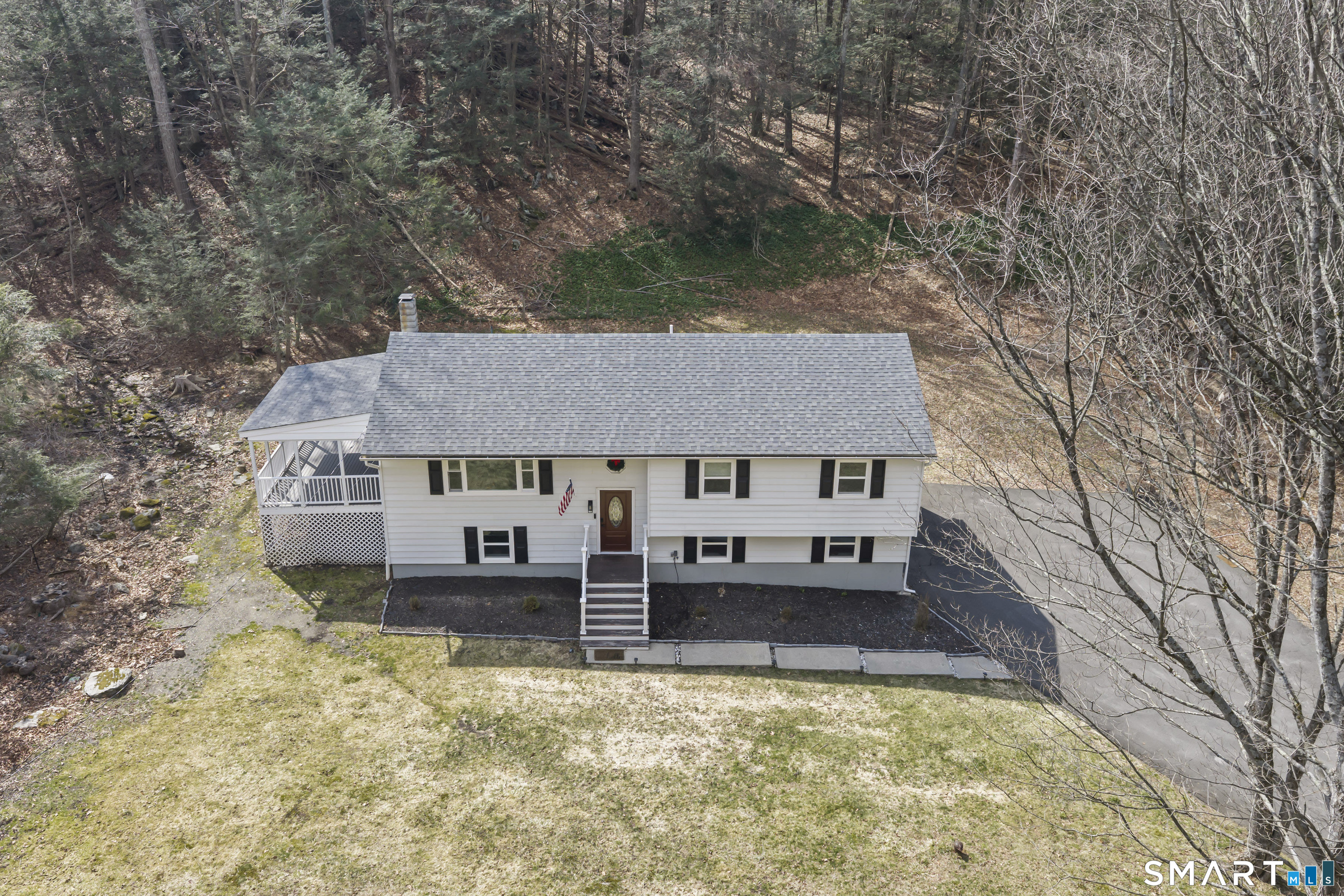 17 Valley Field Road South