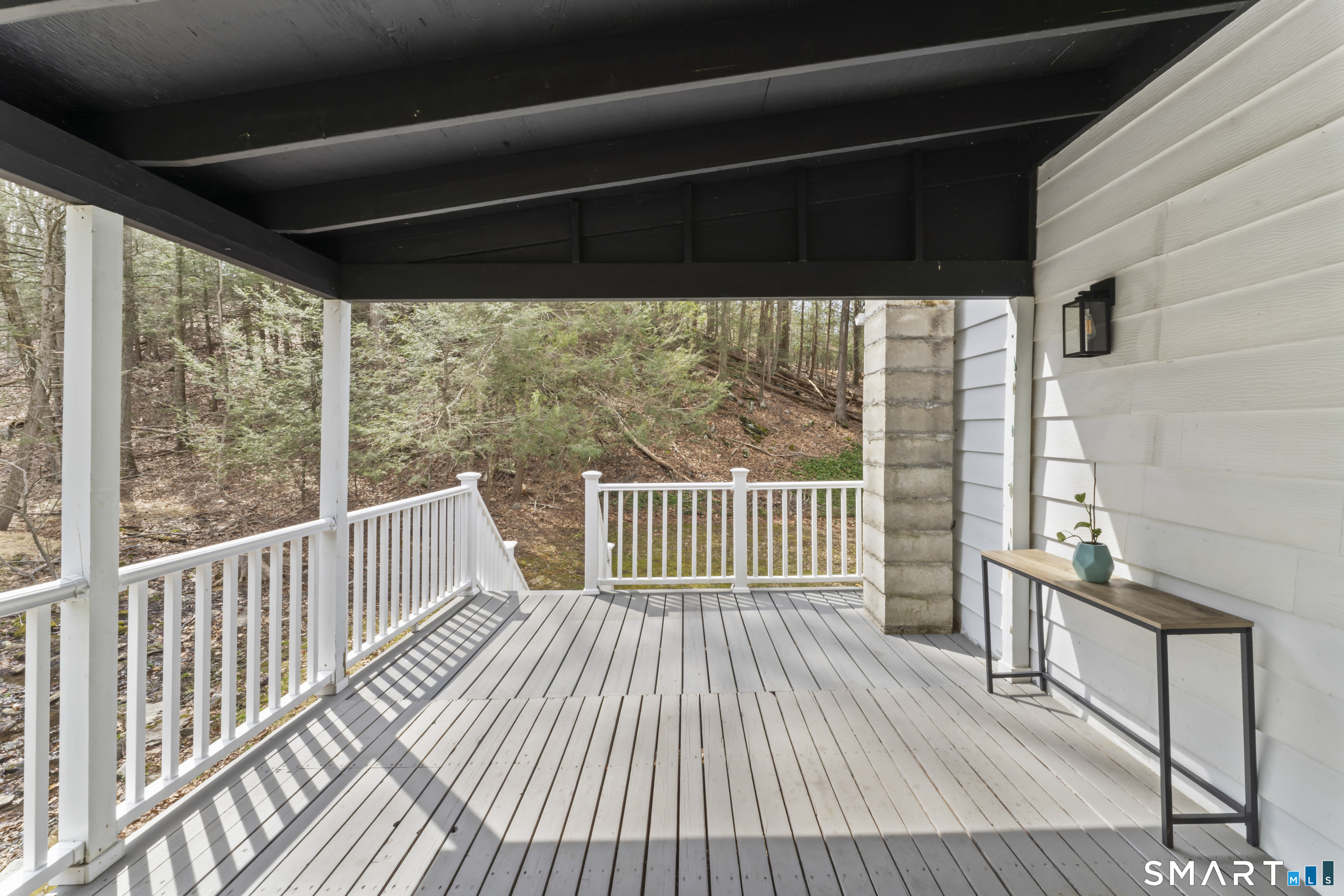 17 Valley Field Road South