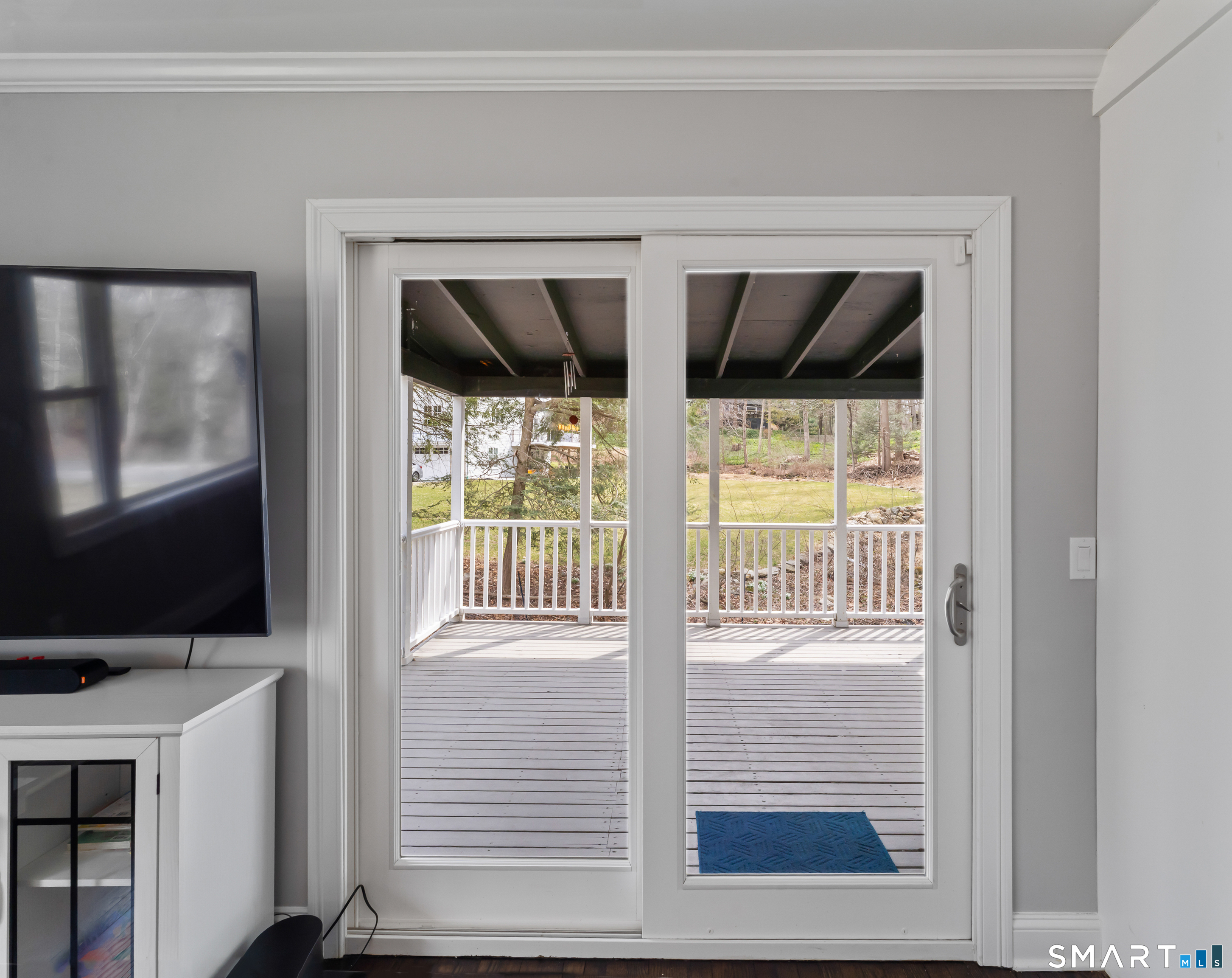 17 Valley Field Road South