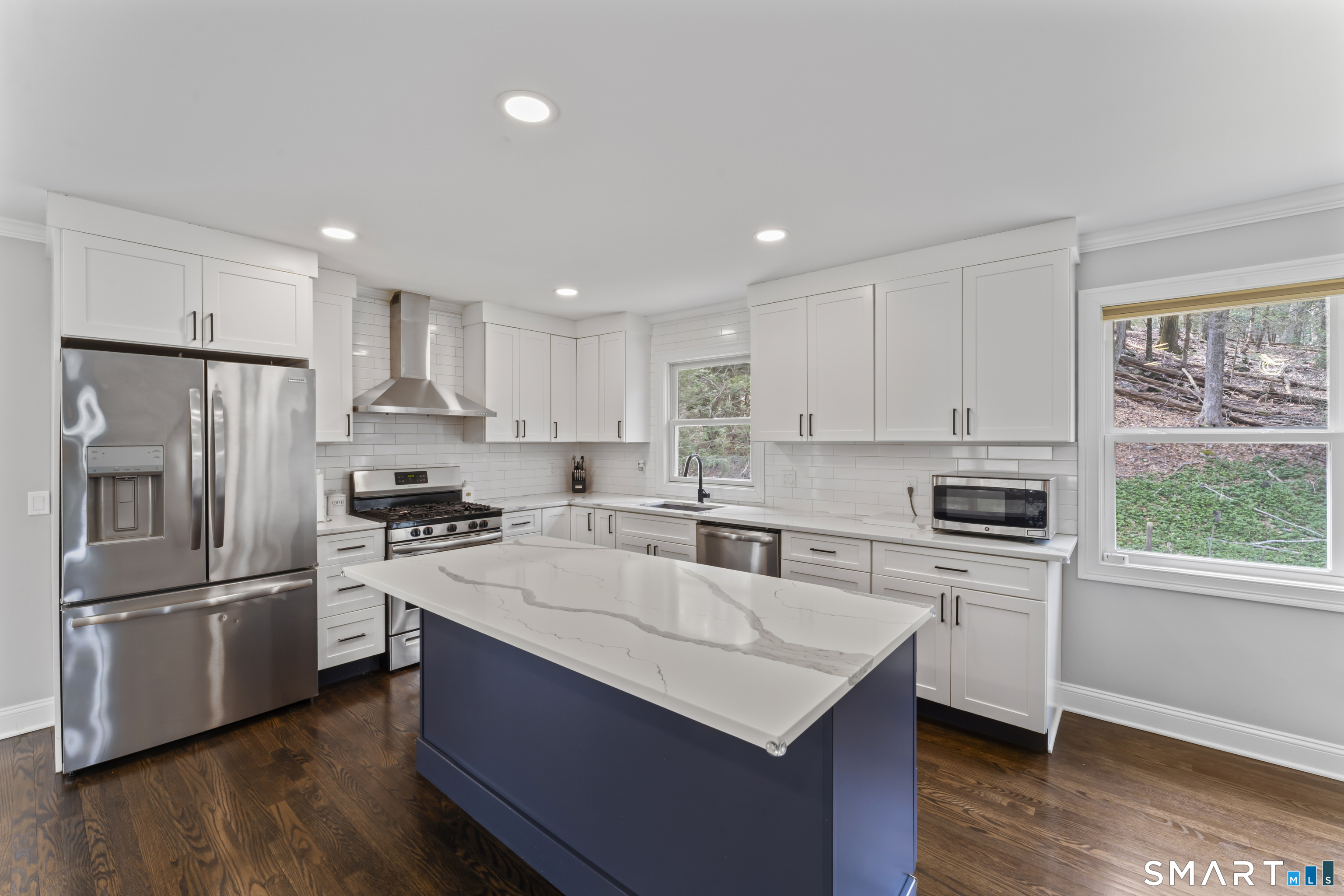 17 Valley Field Road South