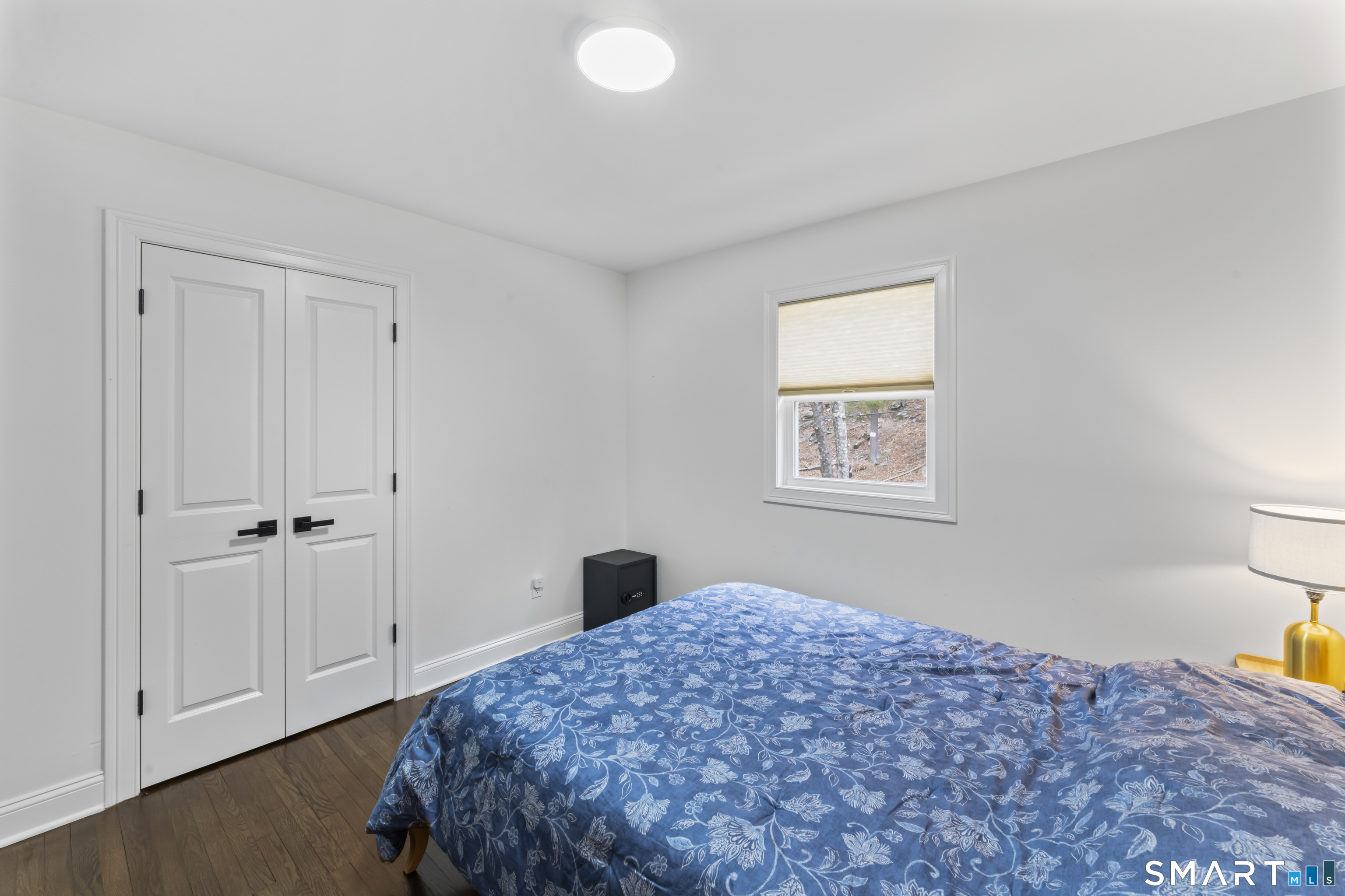 17 Valley Field Road South