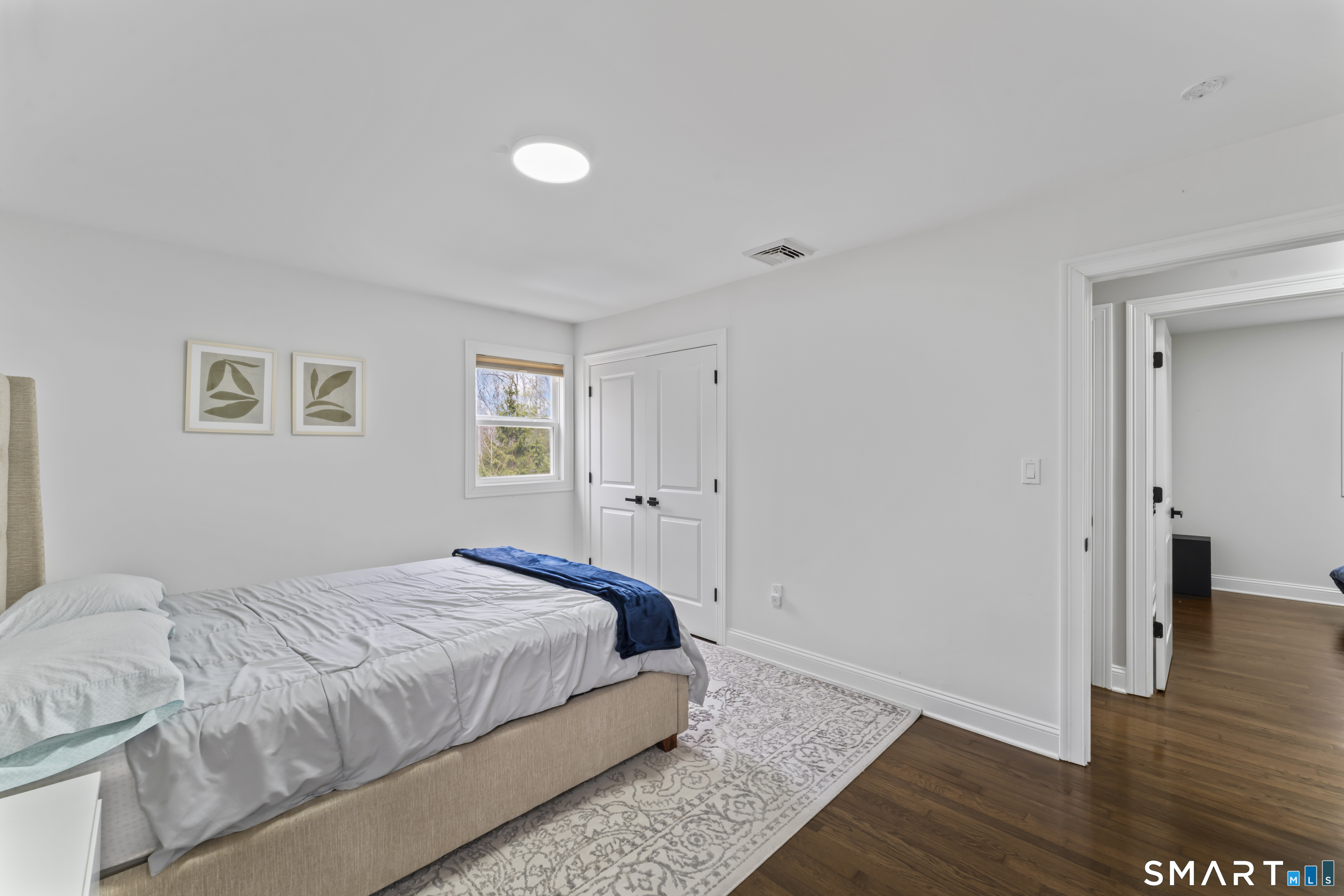 17 Valley Field Road South