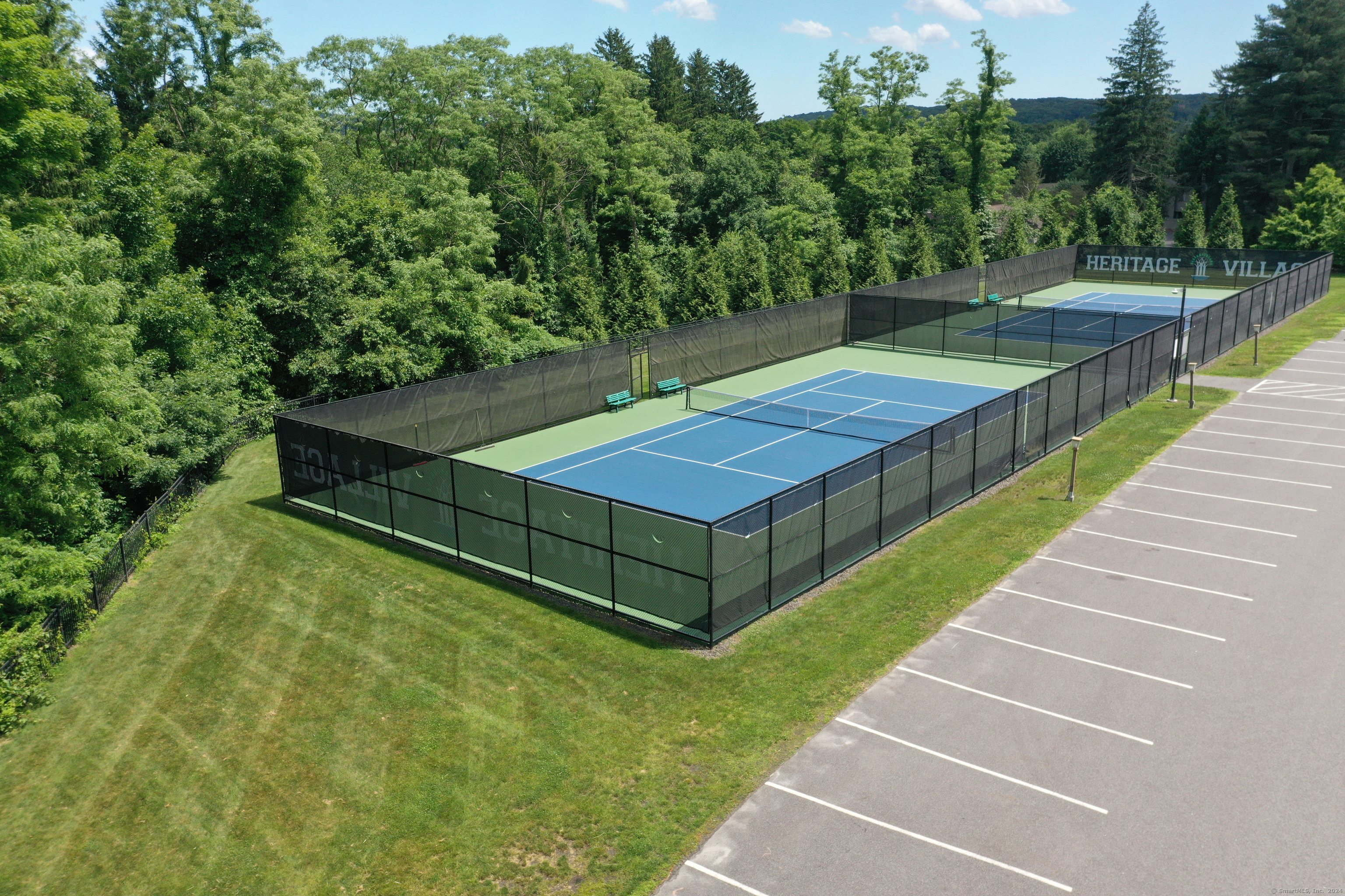 352 Heritage Village B