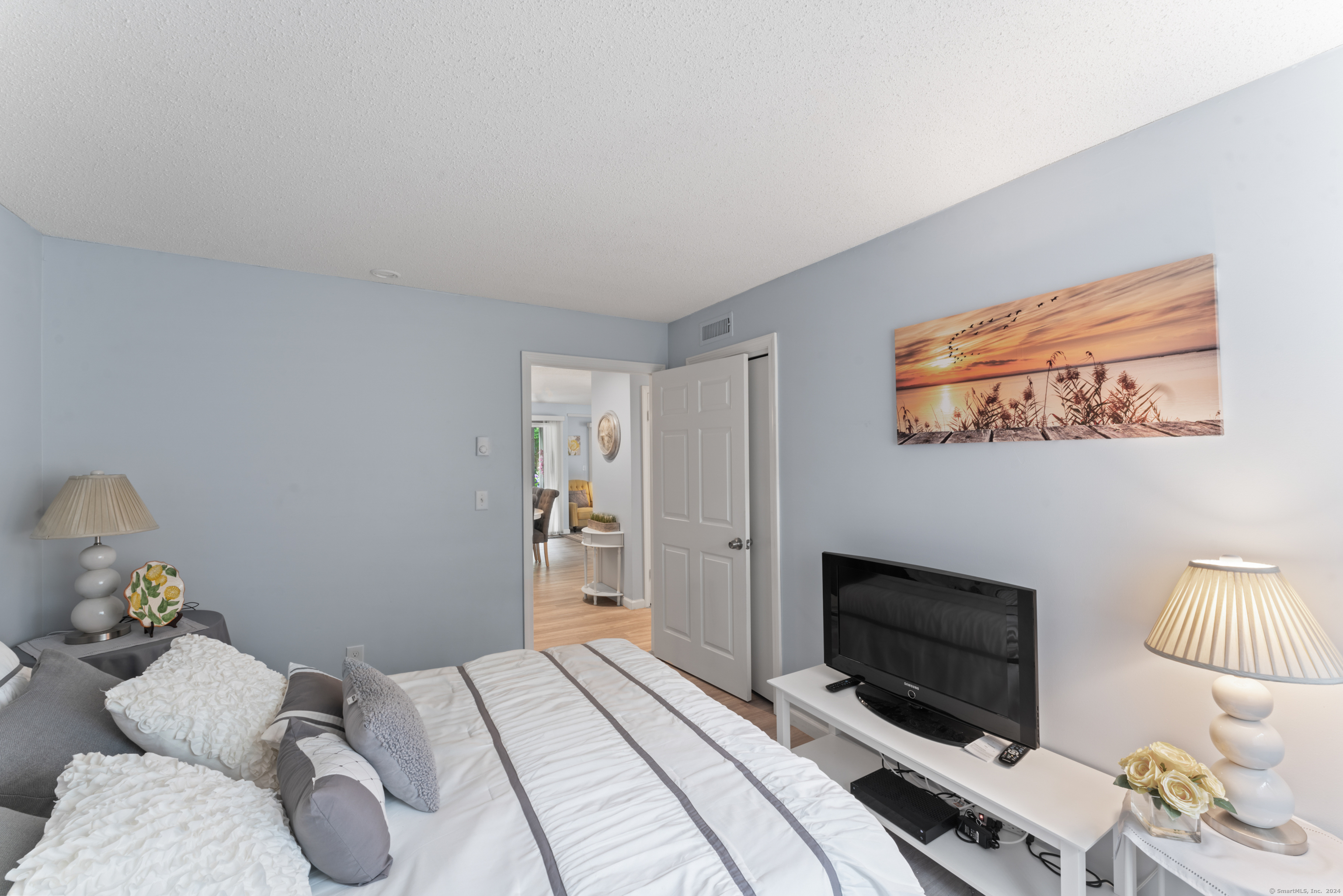 352 Heritage Village B