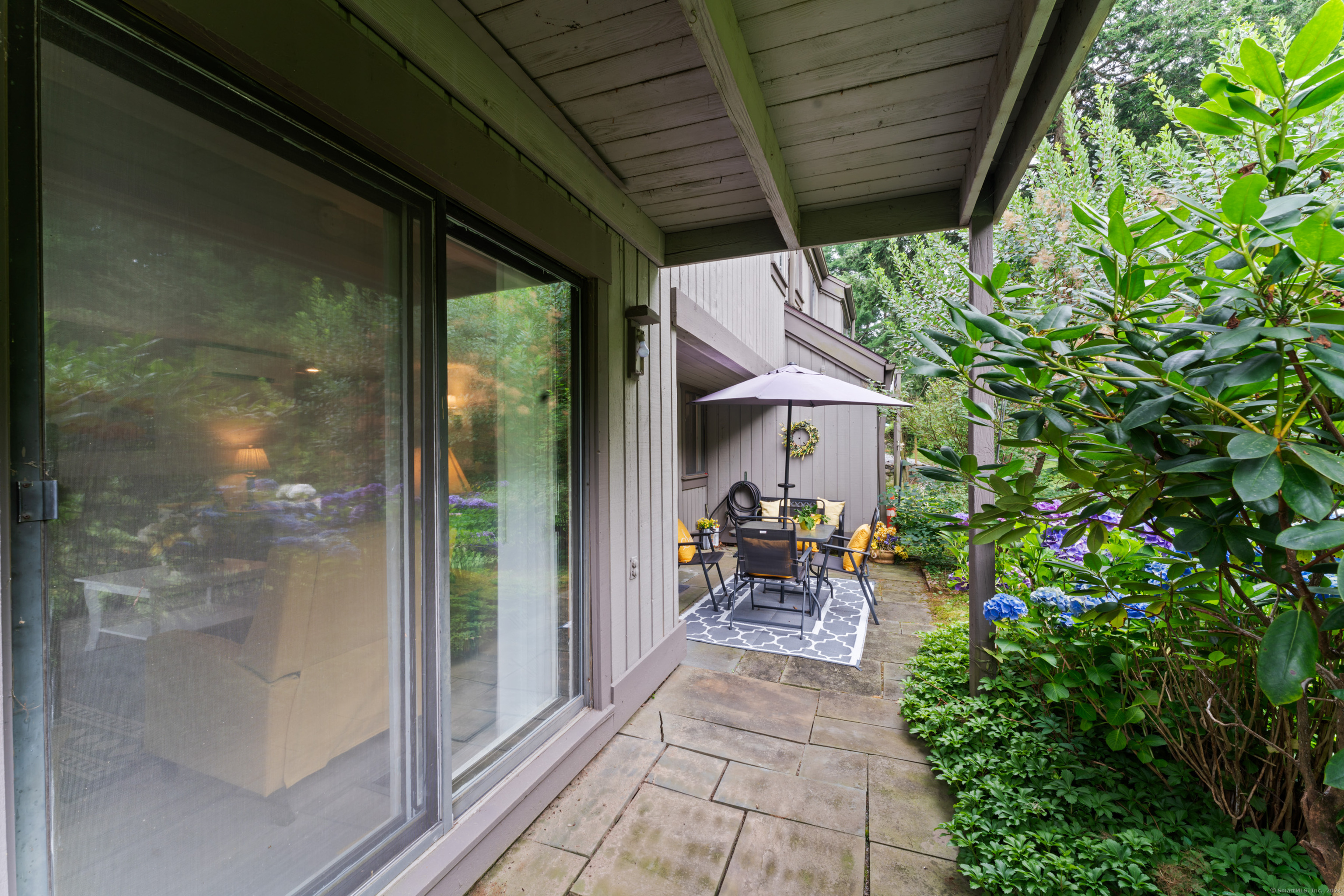 352 Heritage Village B