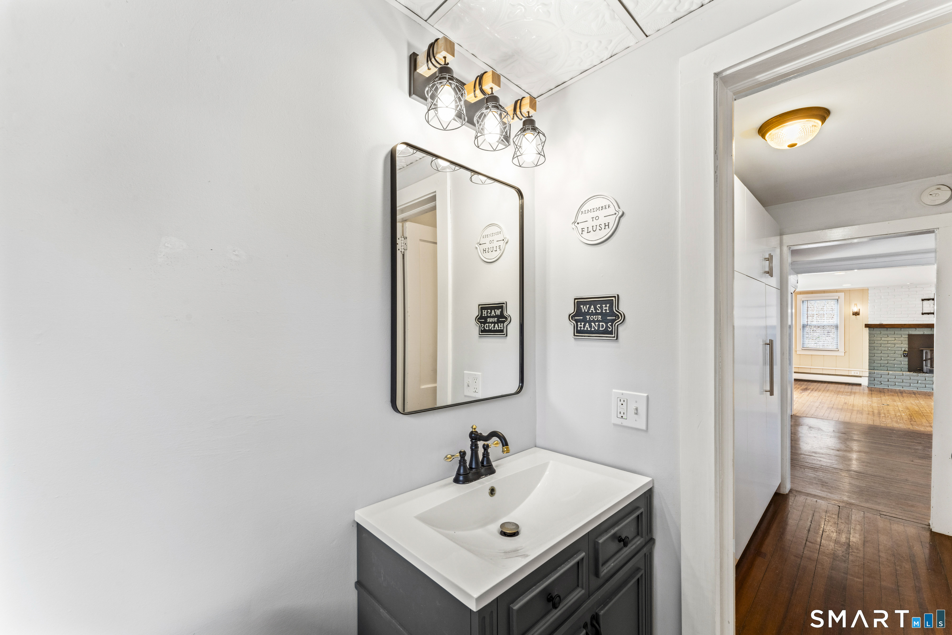 74 Middle Quarter Road