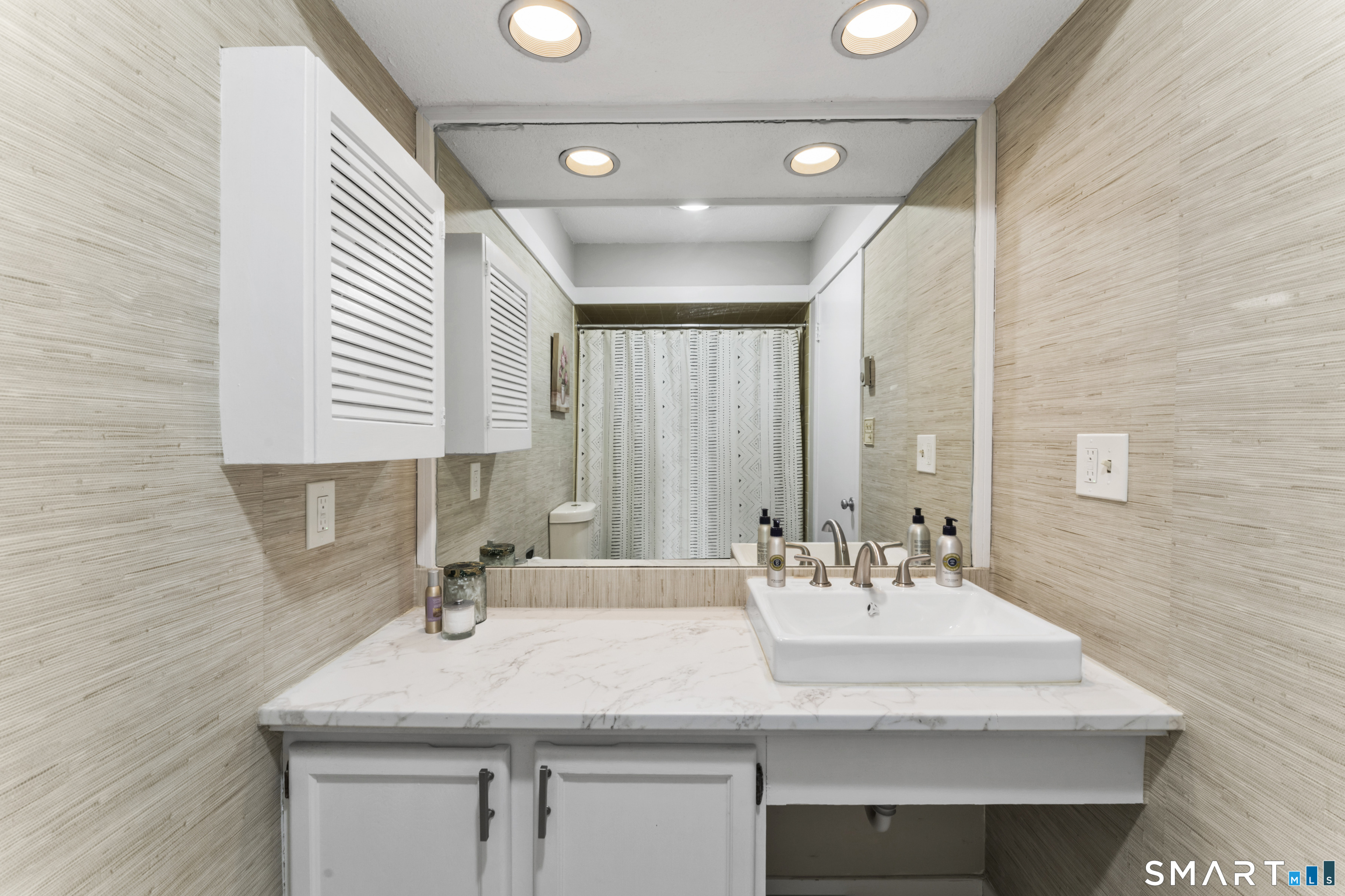 640 Heritage Village B