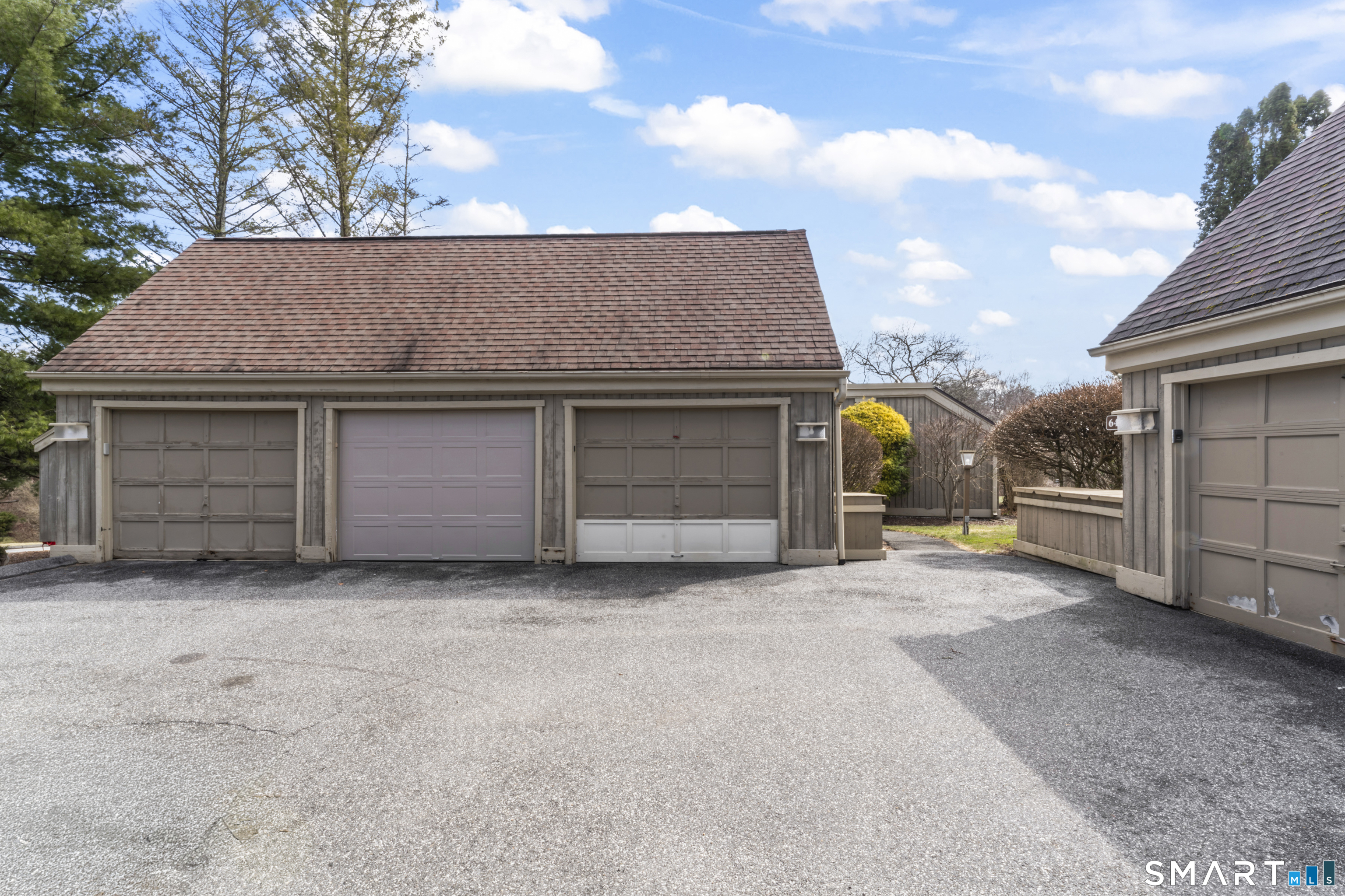 640 Heritage Village B