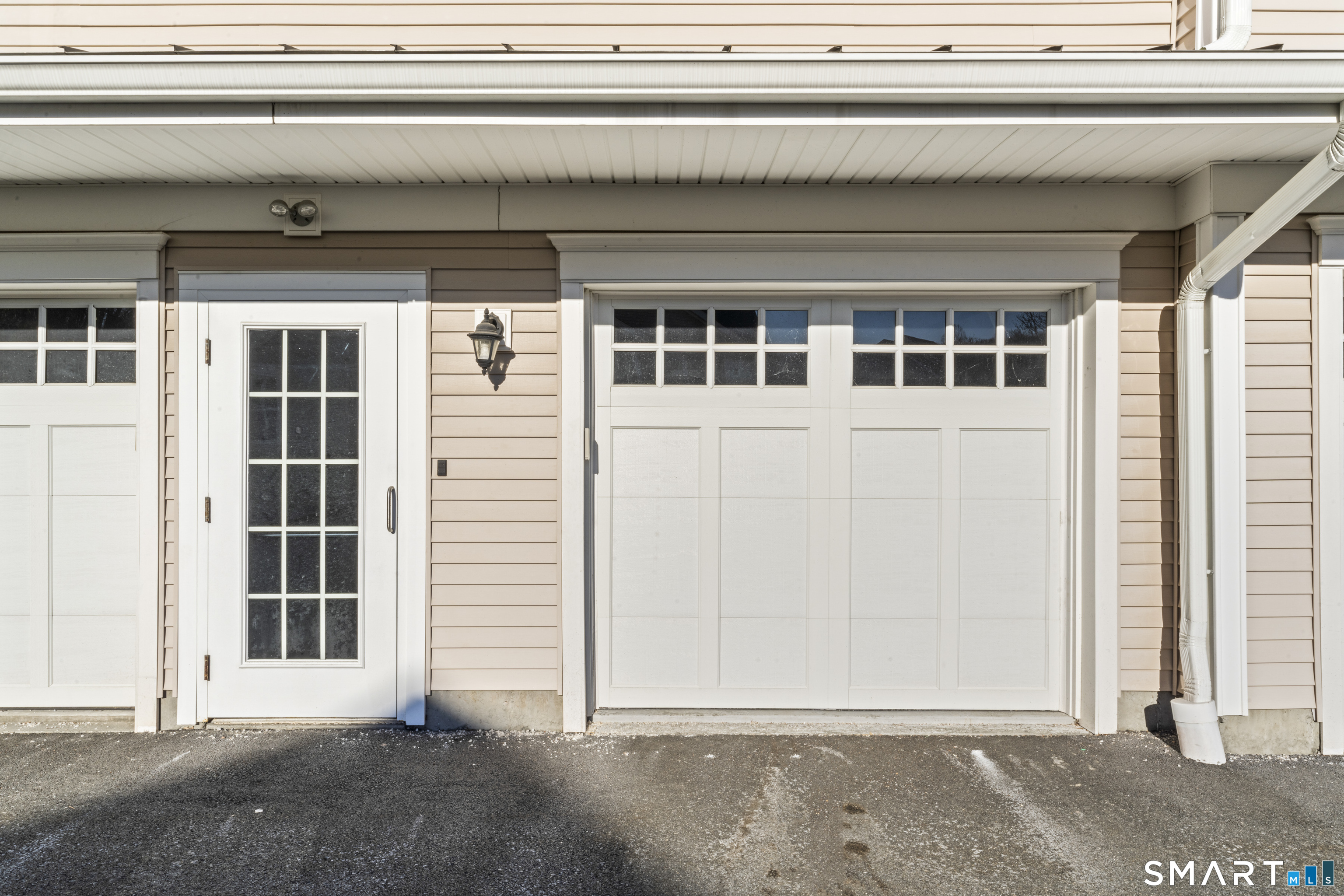 1211 Brookside Court 1211