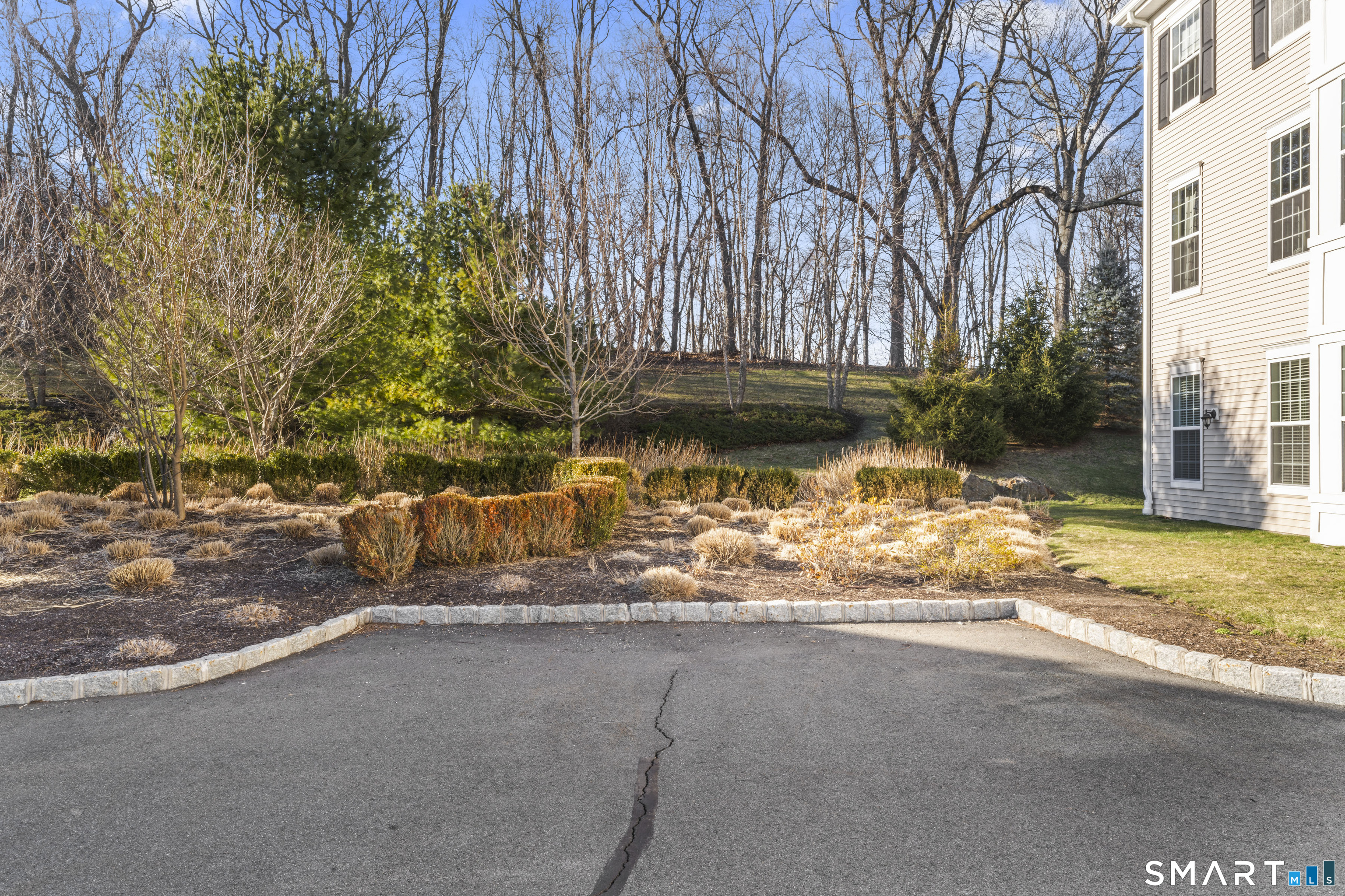 1211 Brookside Court 1211