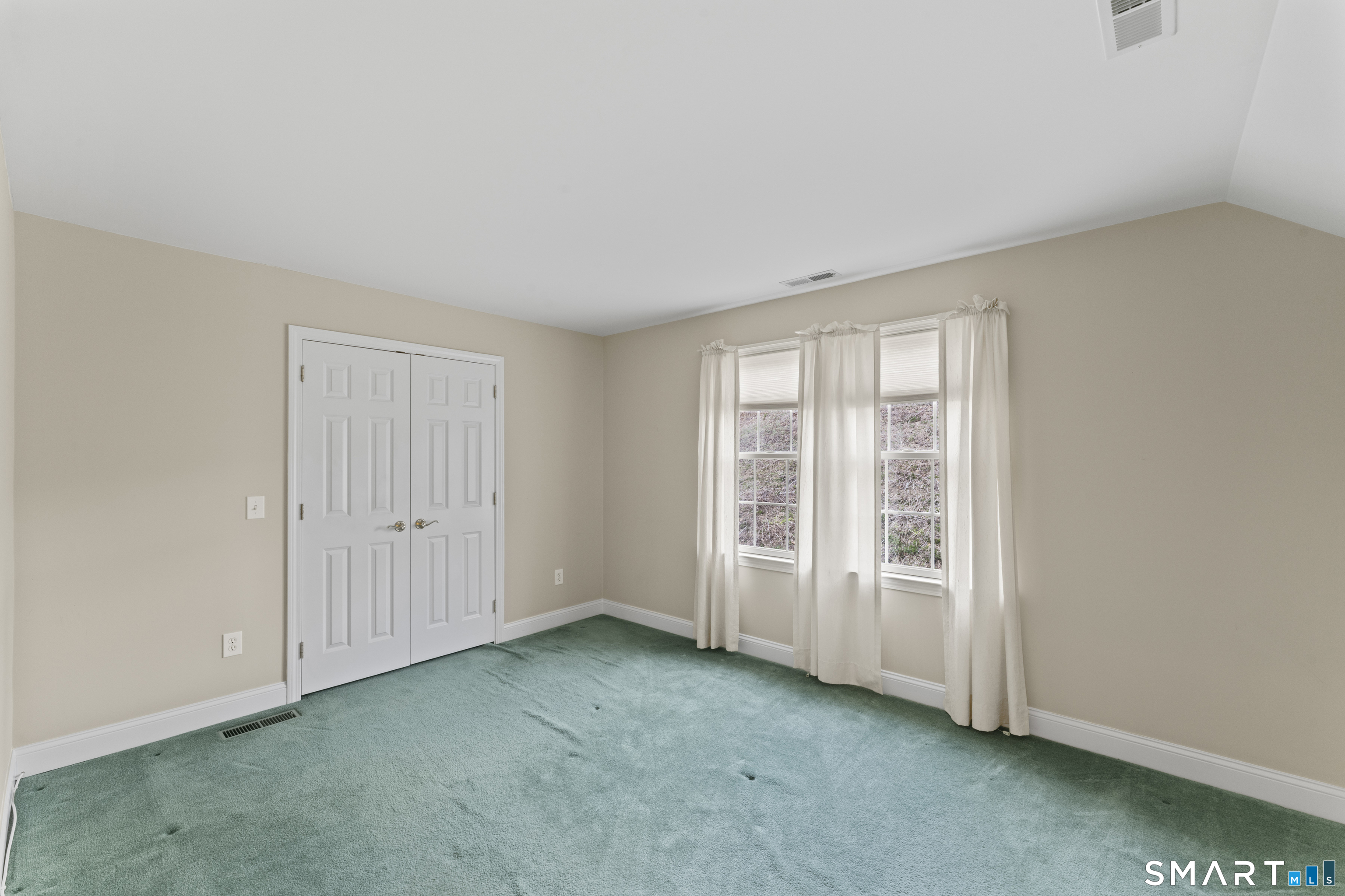 18 Spring Ridge Court 18