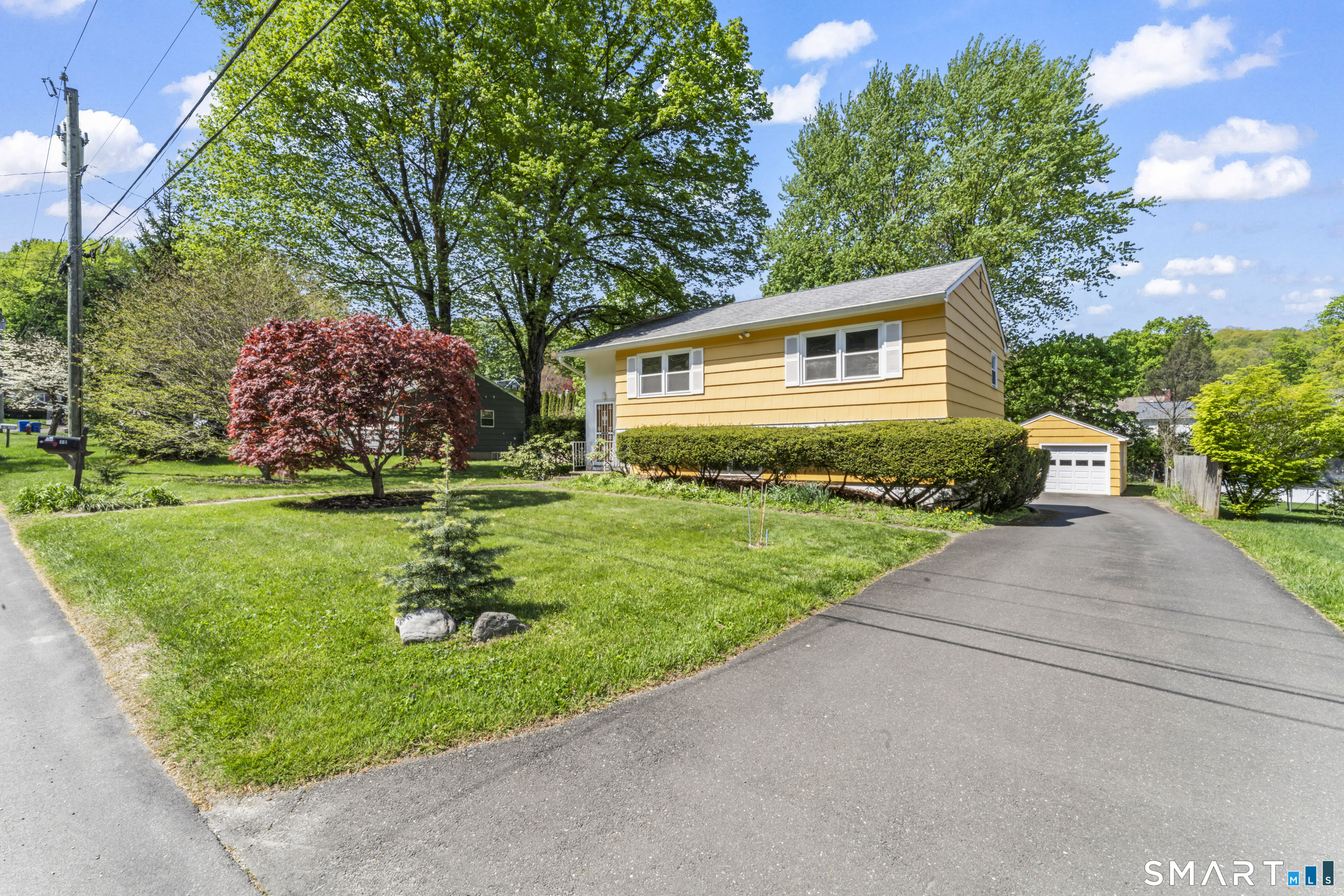 10 Brookwood Drive