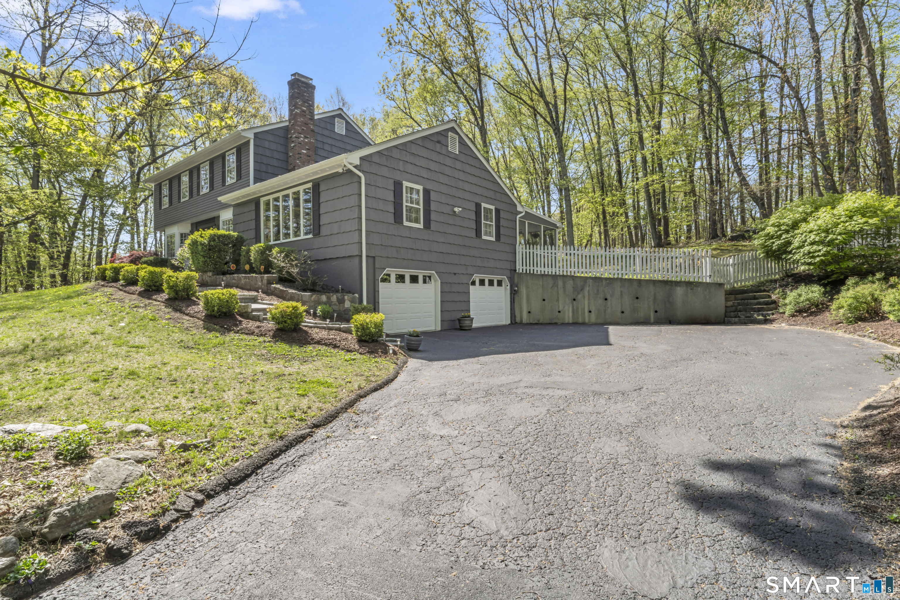 7 Arapaho Road