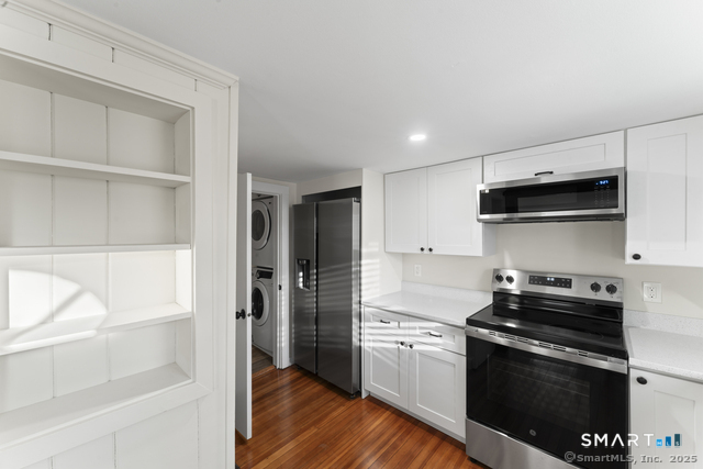 3 Riverside Road B