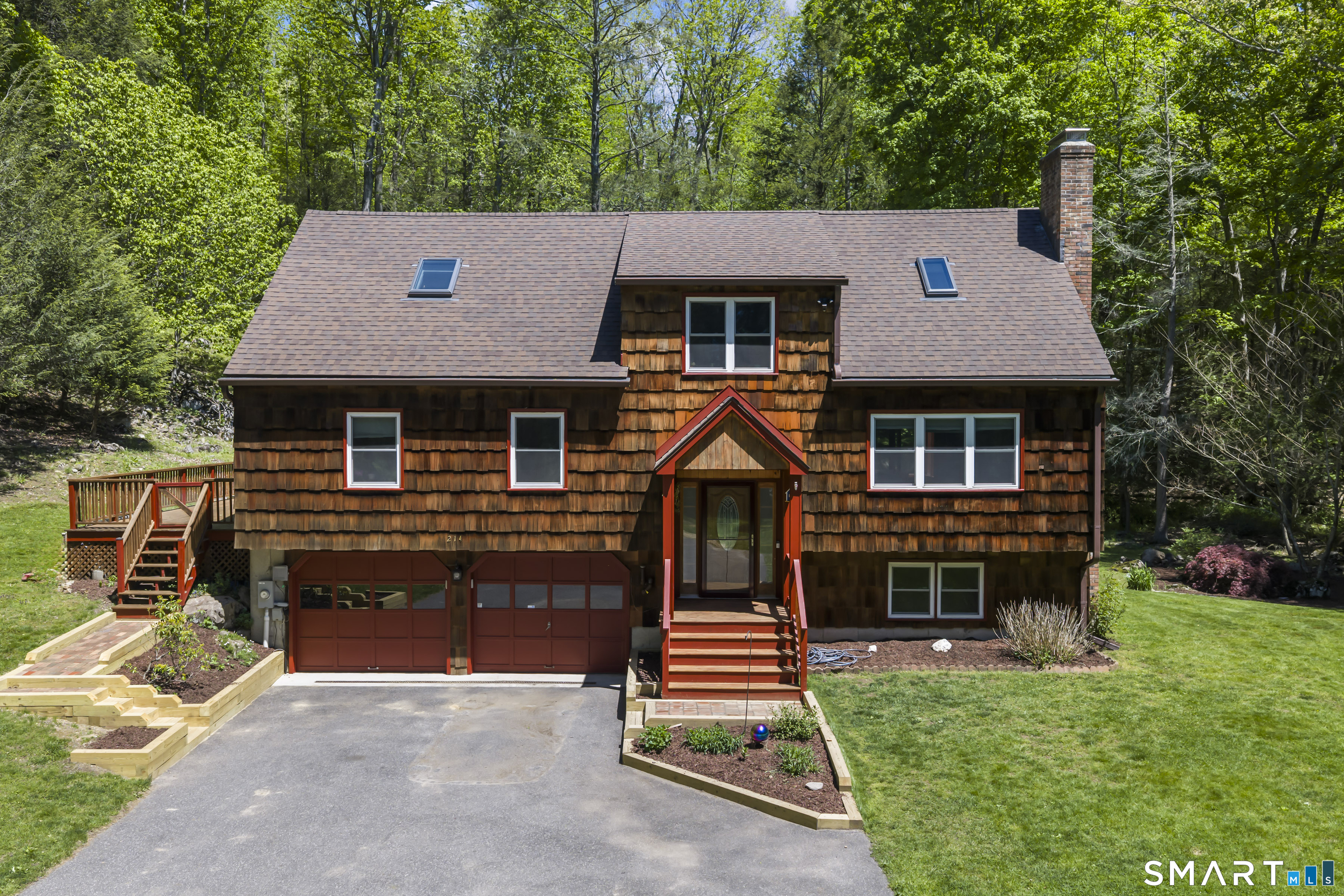 214 Grasslands Road