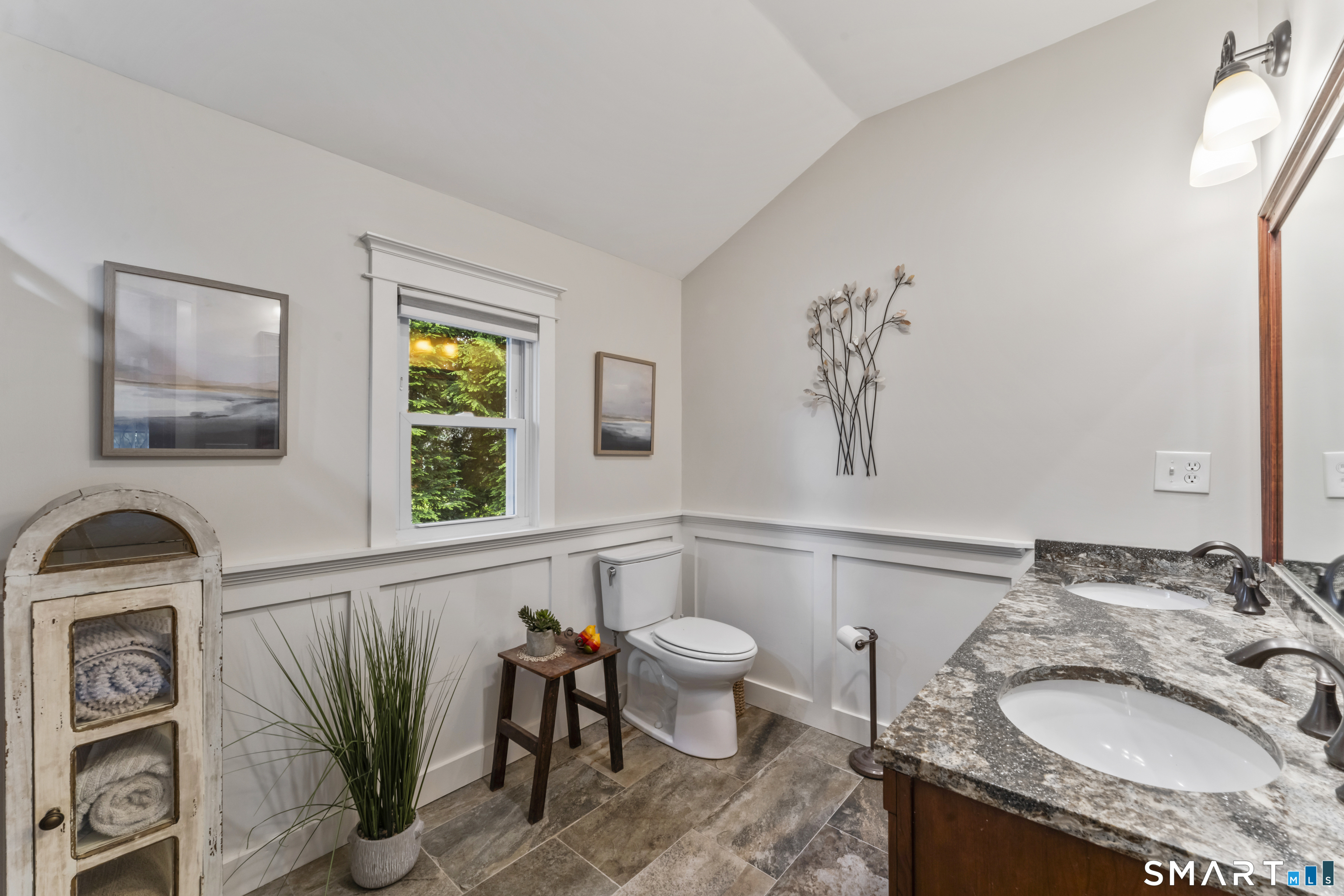 24 Beechwood Drive