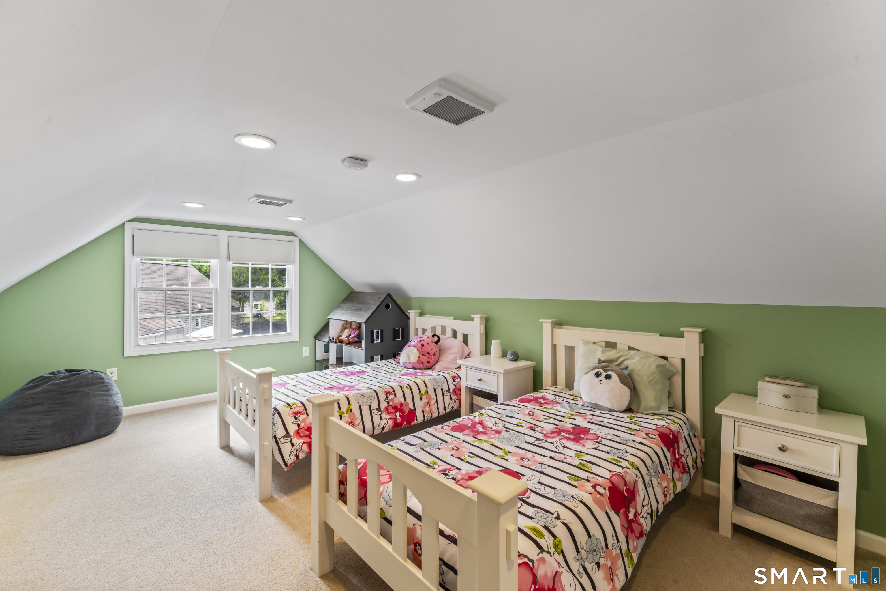 31 Bethpage Drive