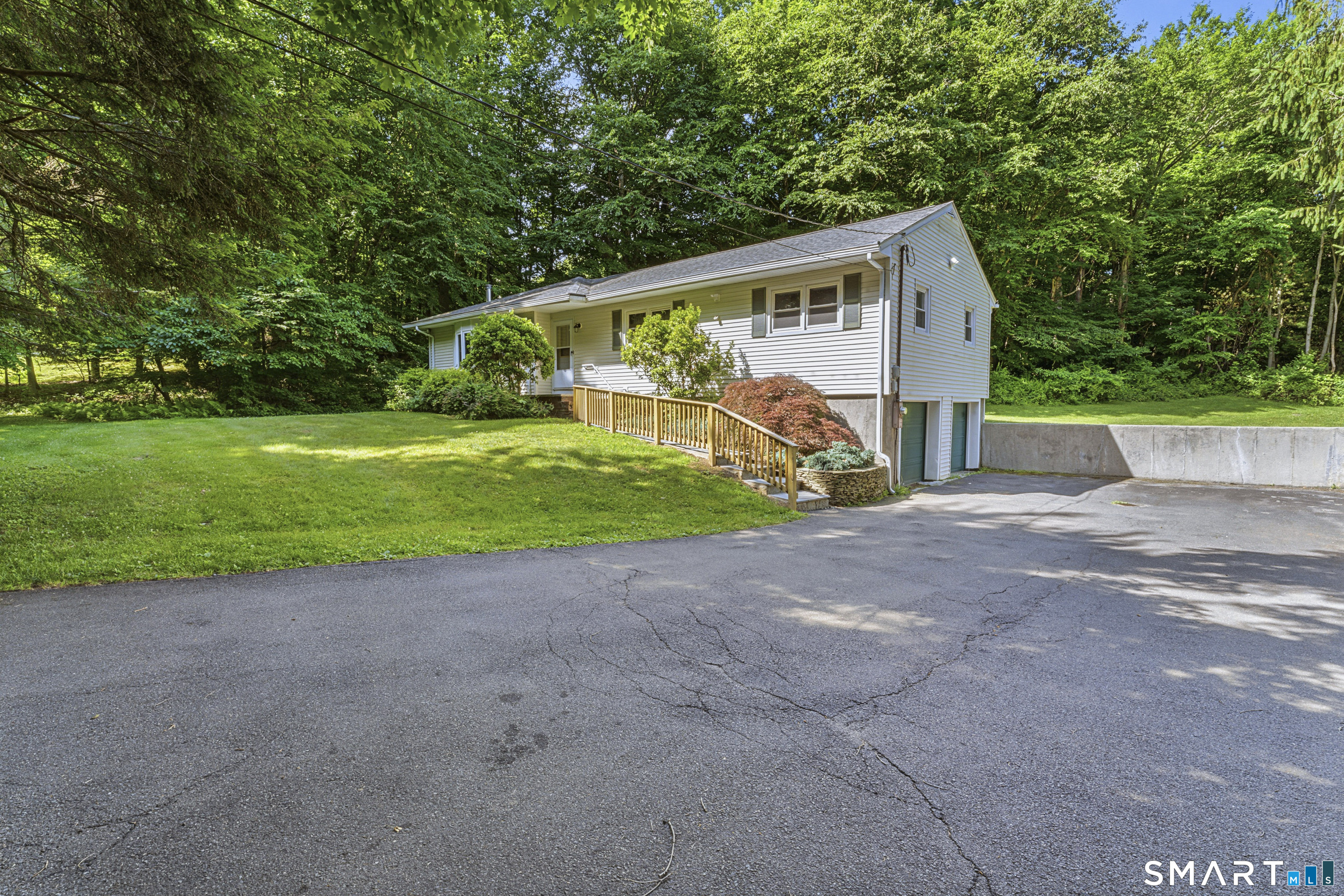 14 Saw Mill Road