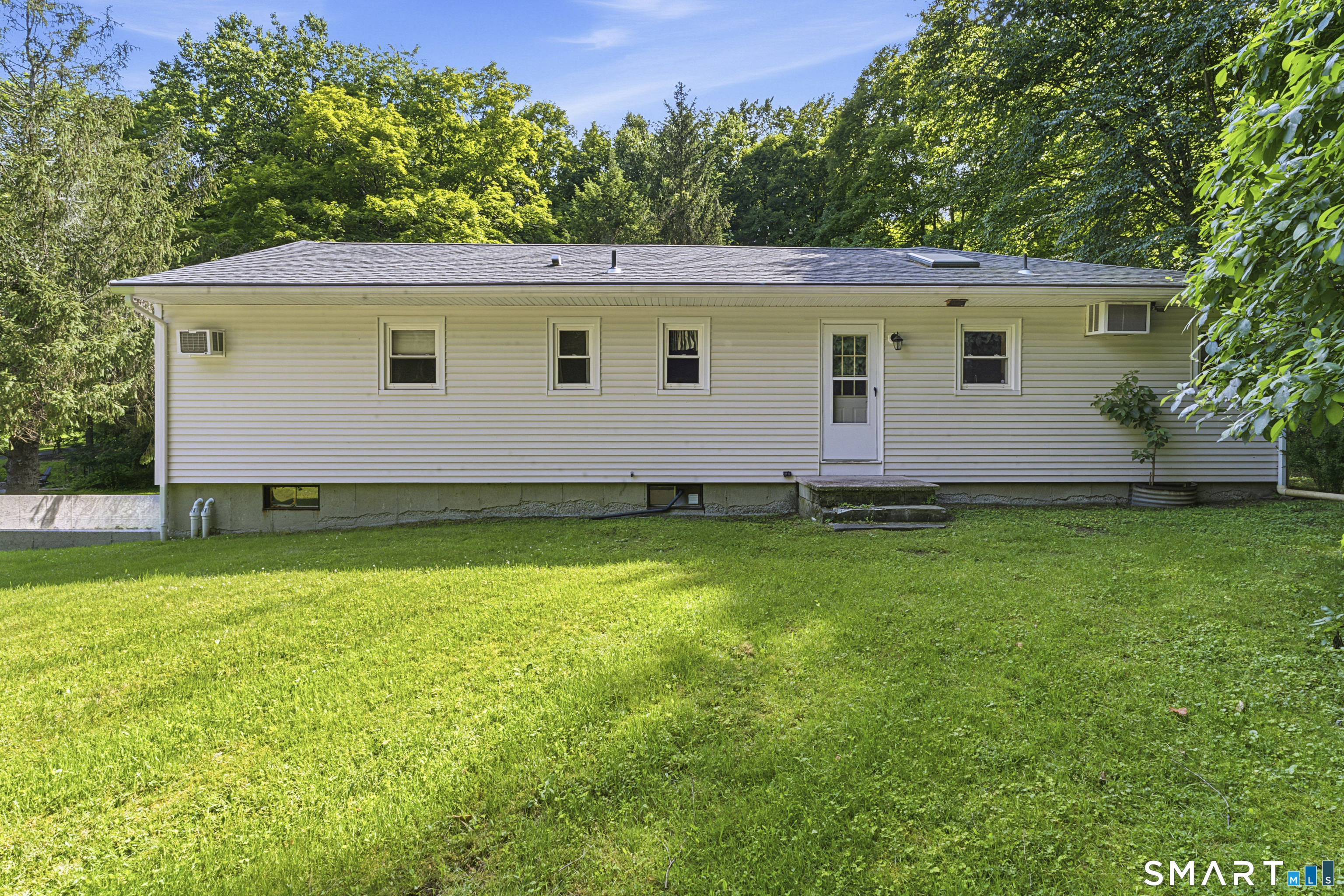 14 Saw Mill Road