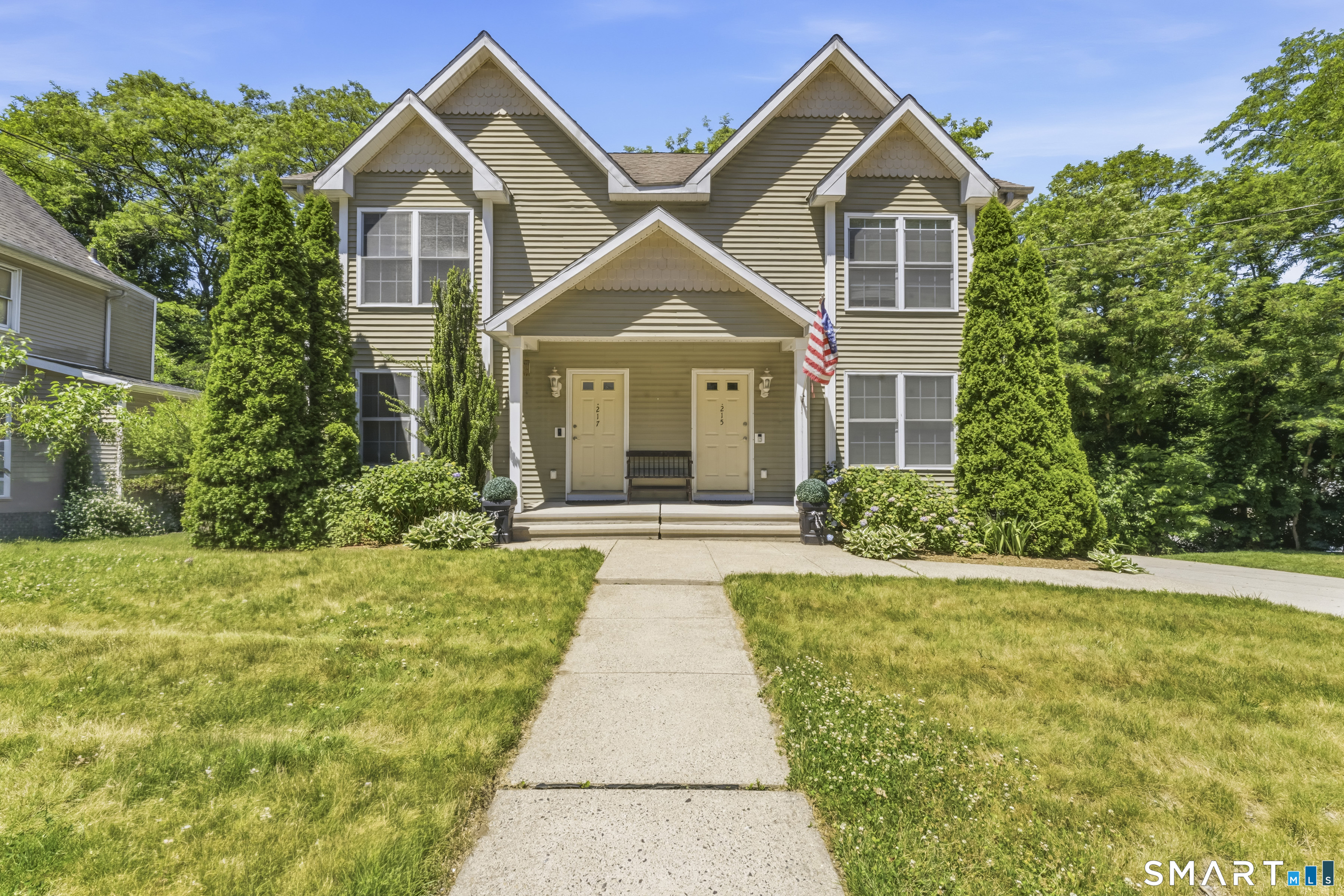 215-217 Long Hill Avenue