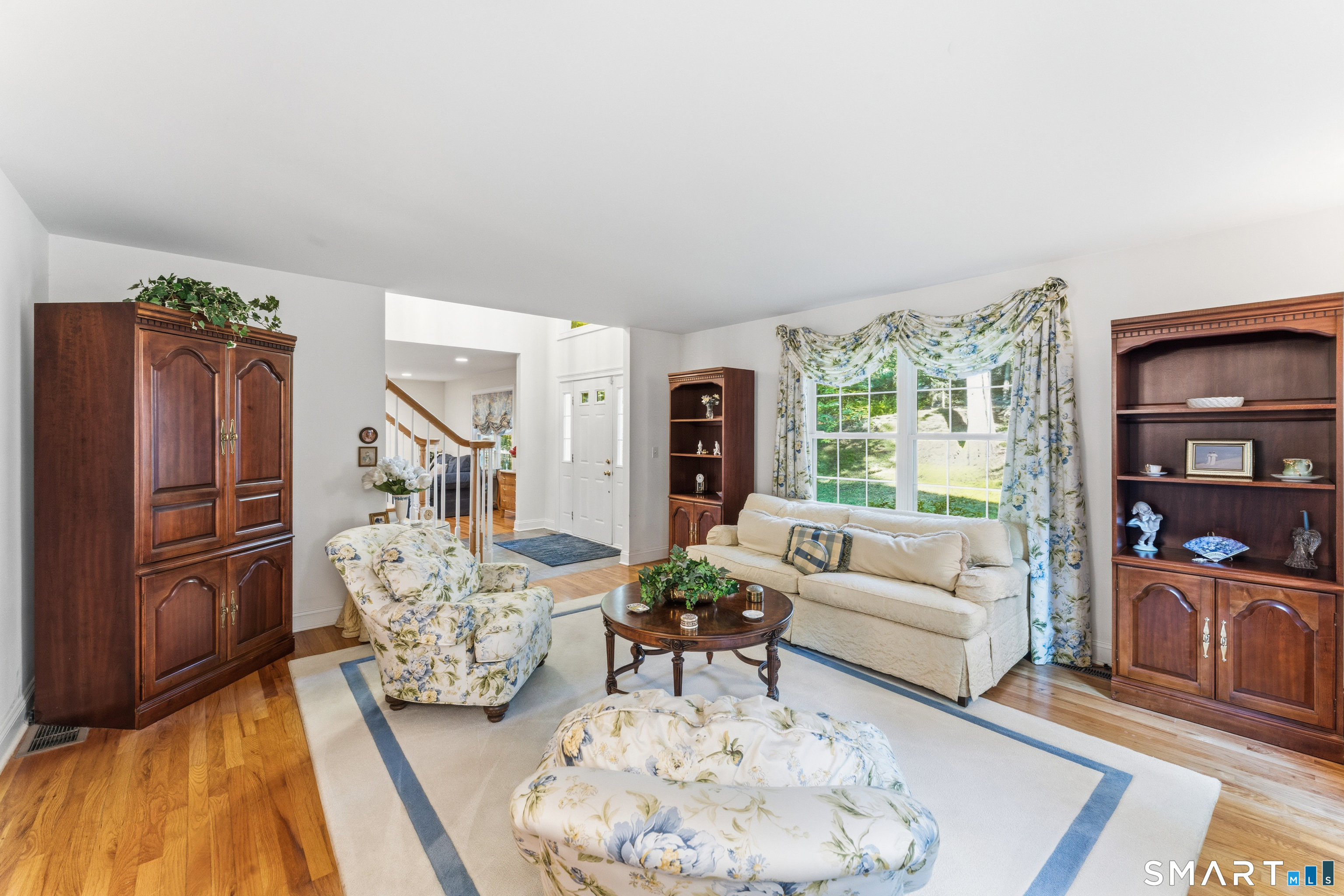 29 Narragansett Trail