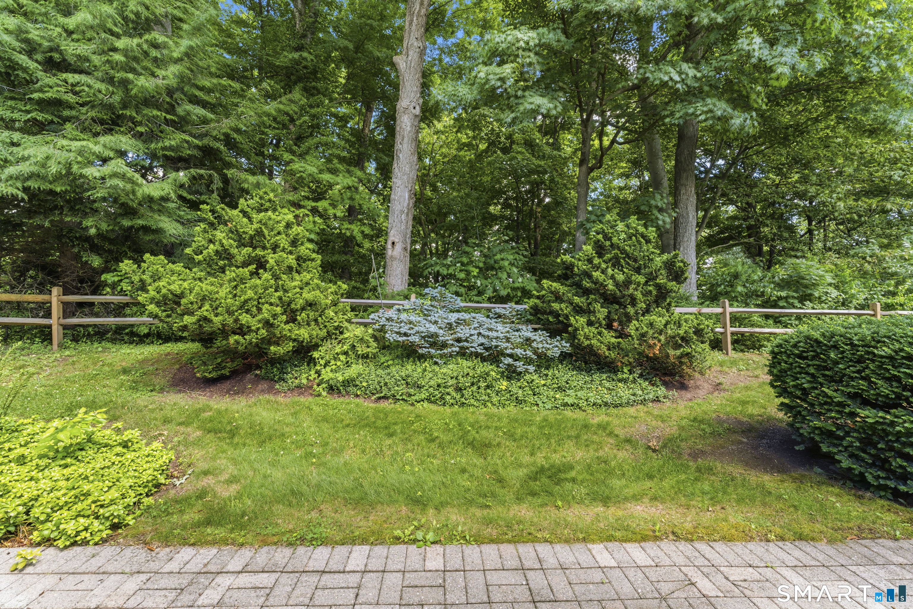 471 Heritage Village B