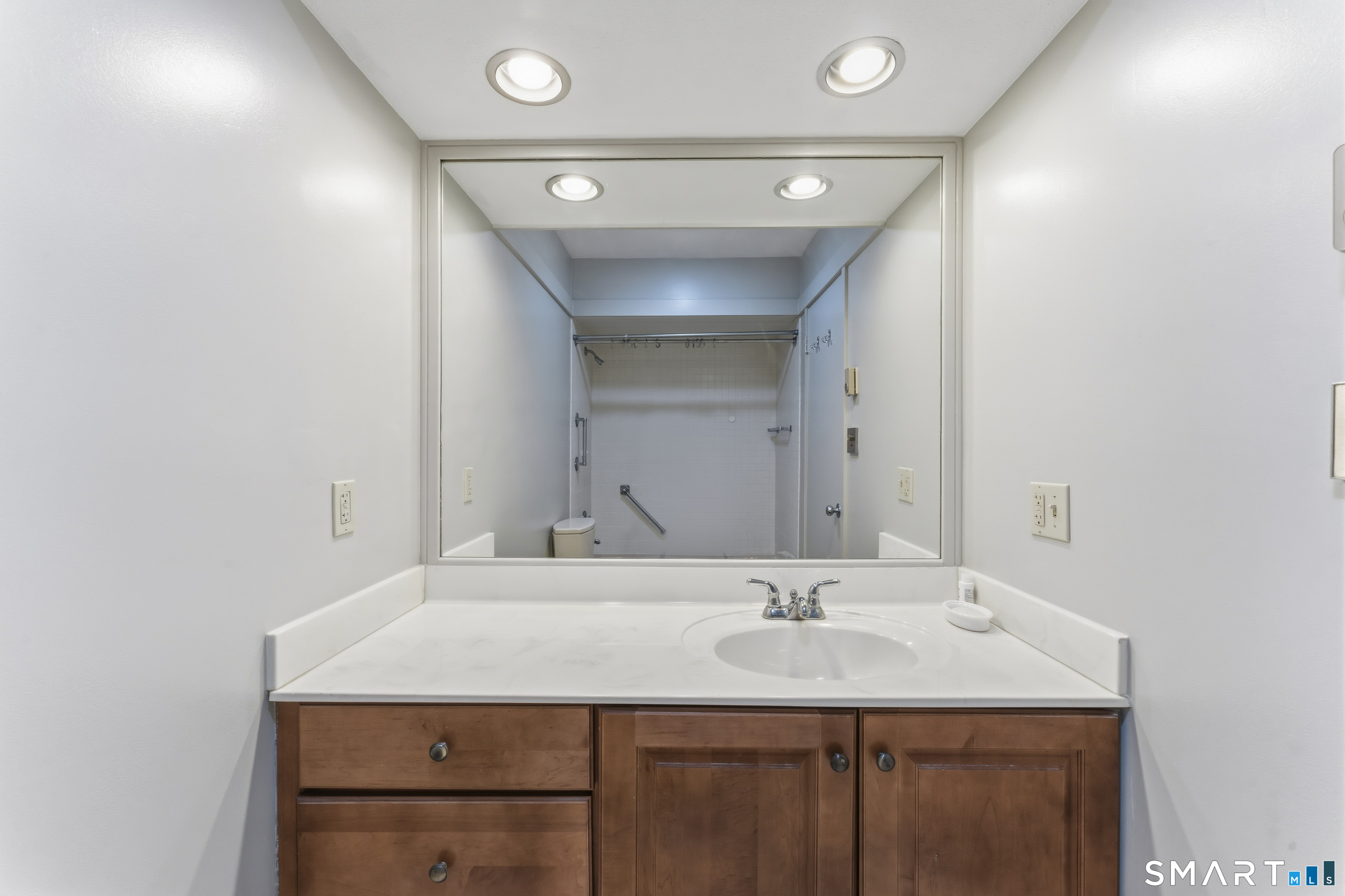 471 Heritage Village B
