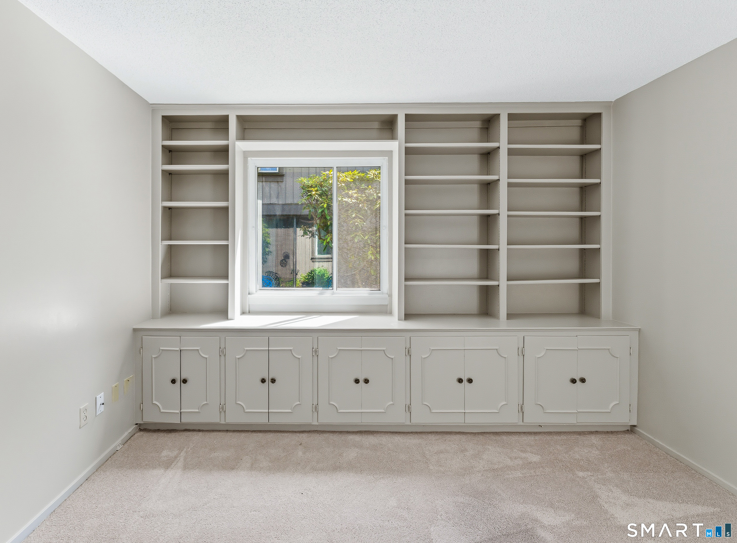 471 Heritage Village B
