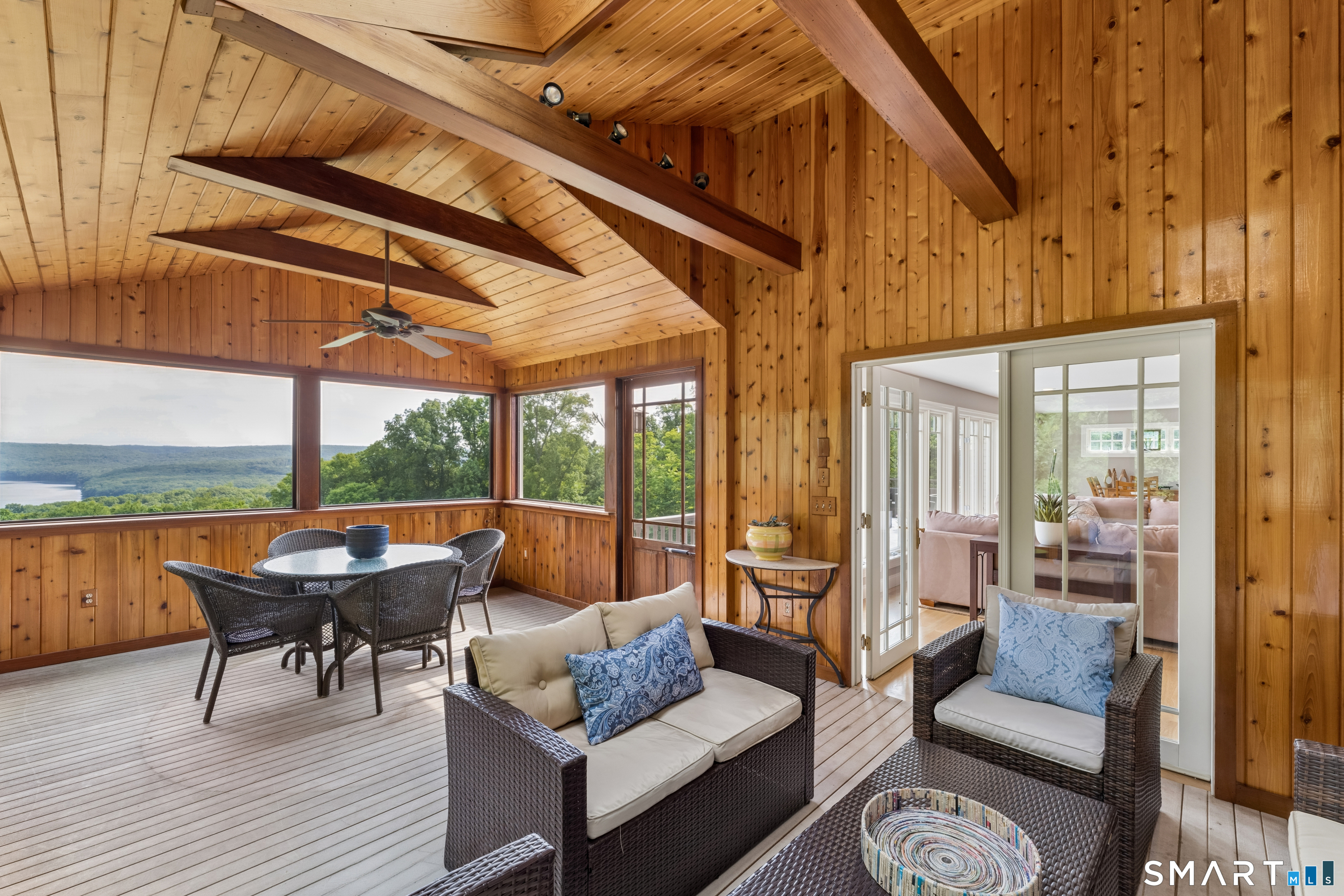 8 Horseshoe Ridge Road
