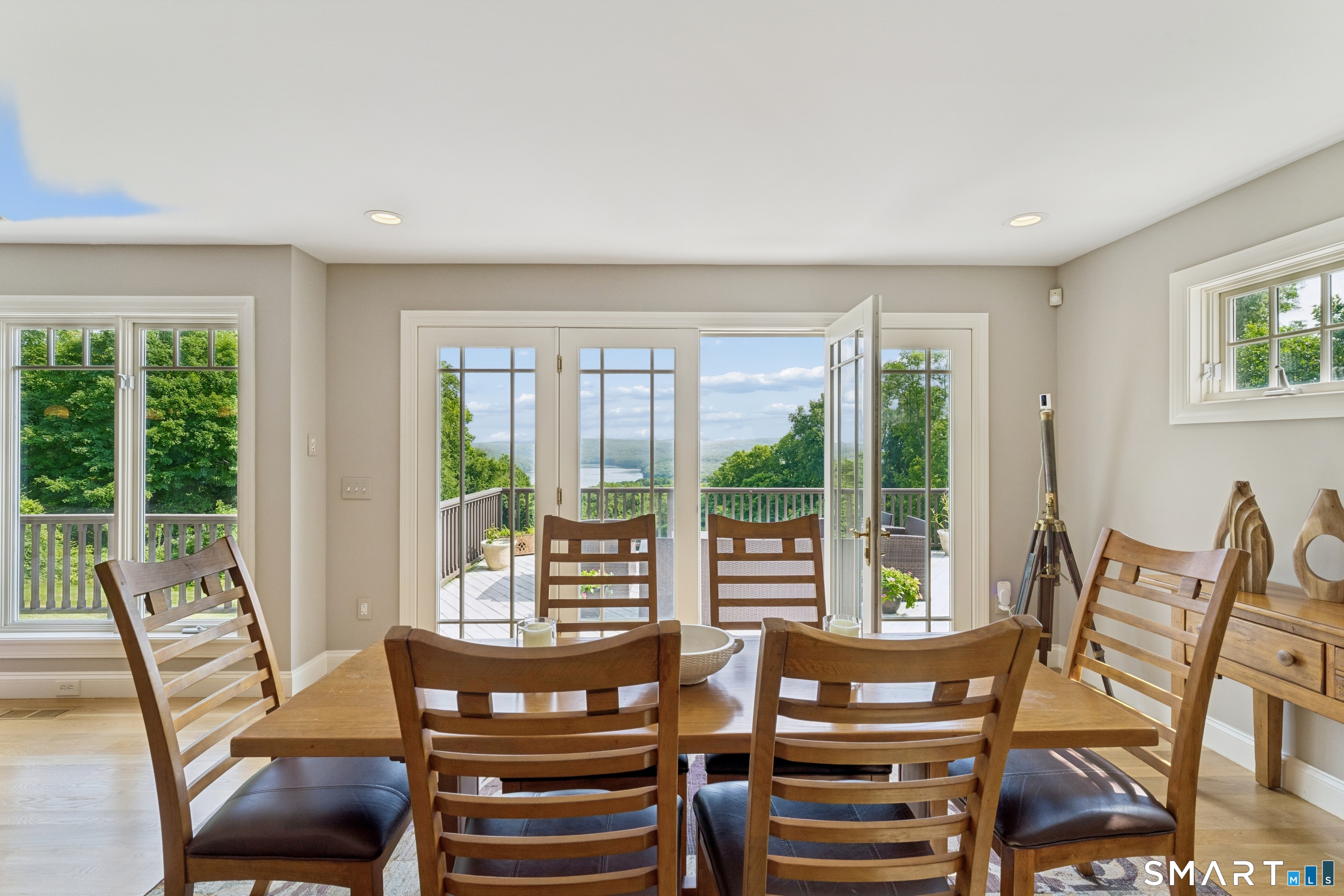 8 Horseshoe Ridge Road