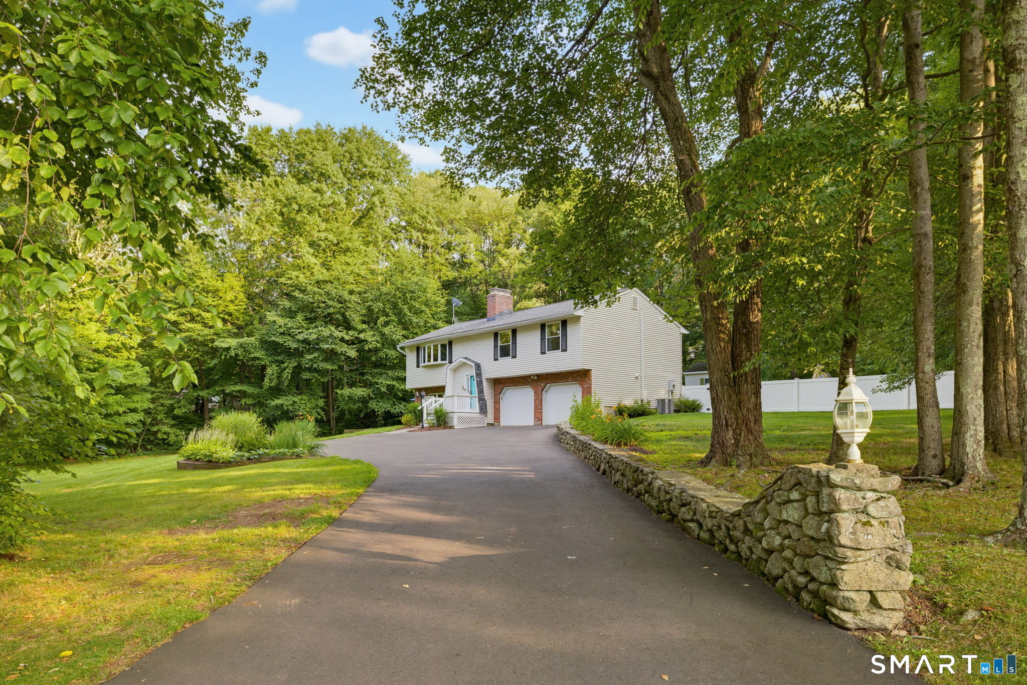 15 Fieldwood Drive