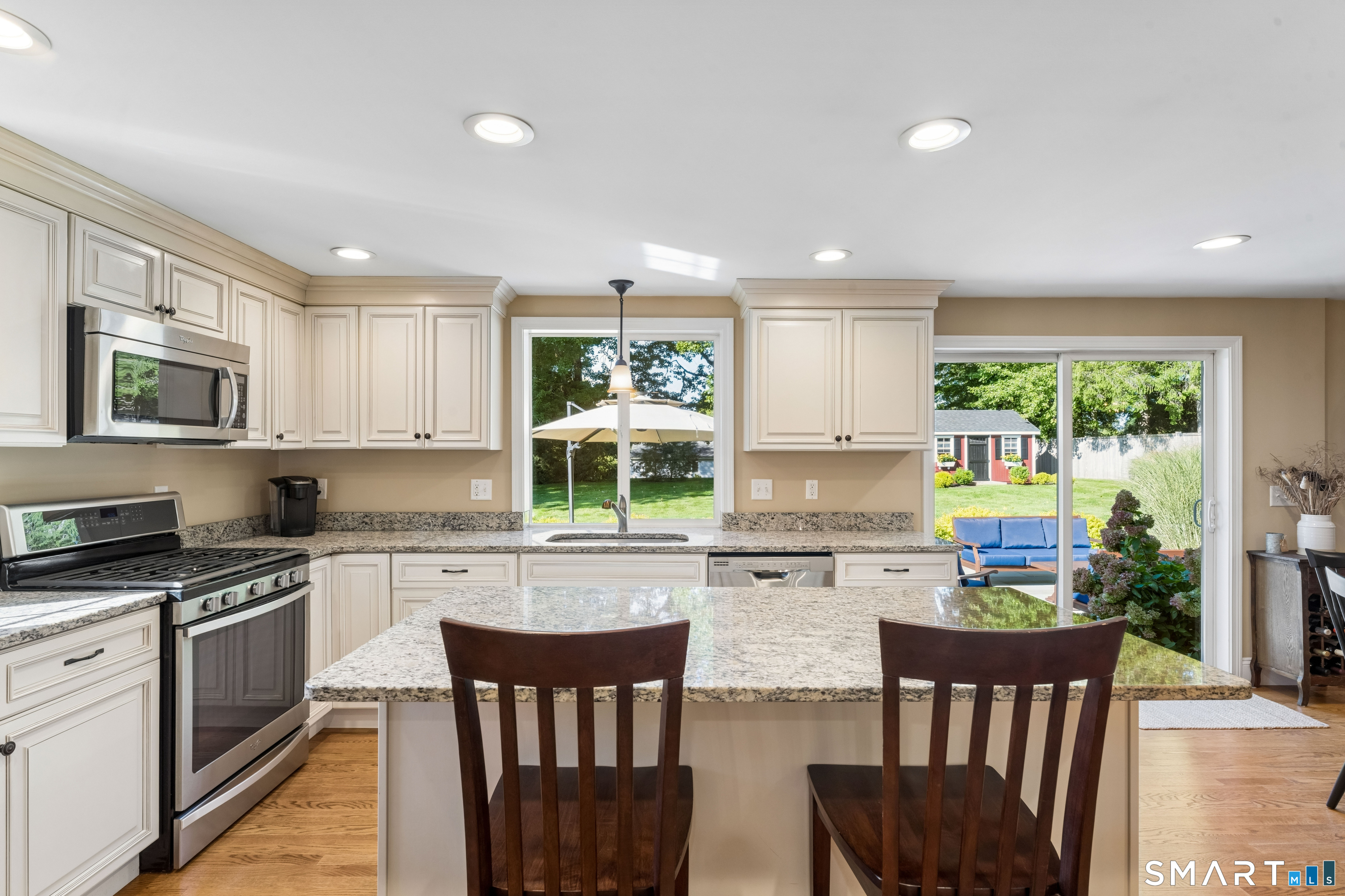 14 Redwood Drive