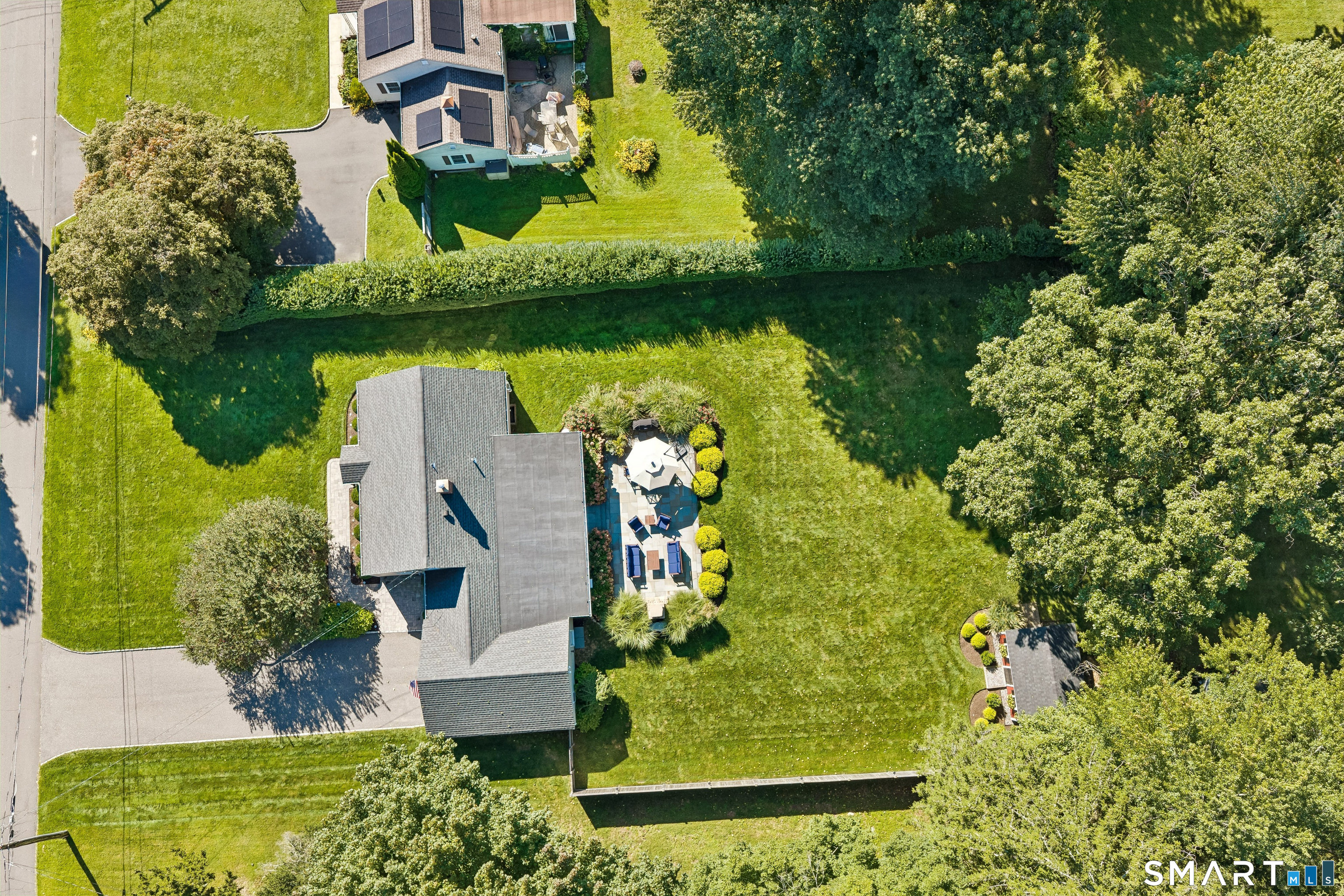 14 Redwood Drive