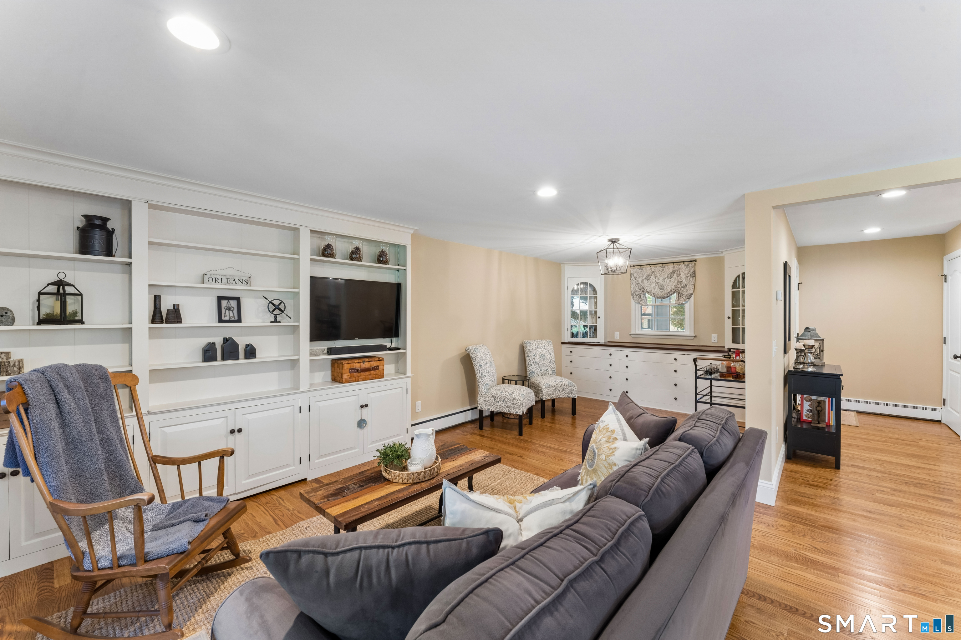 14 Redwood Drive