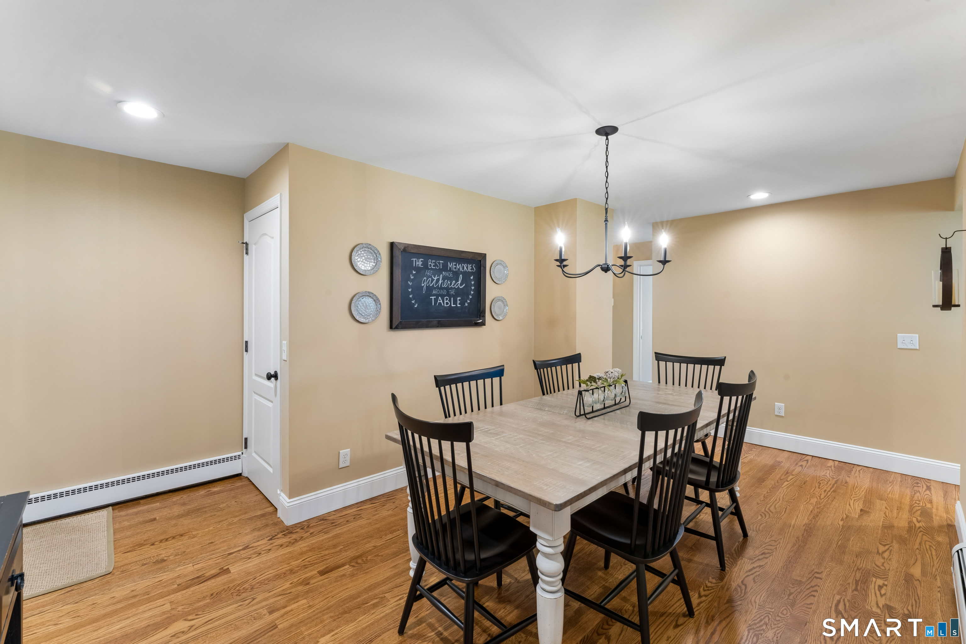 14 Redwood Drive