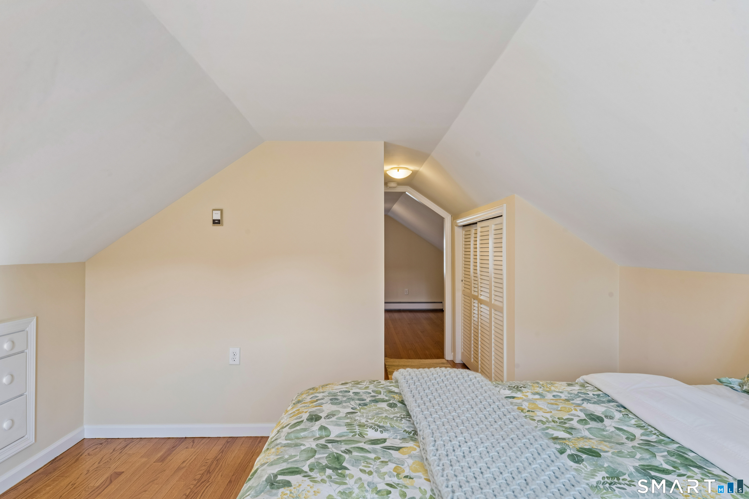 14 Redwood Drive