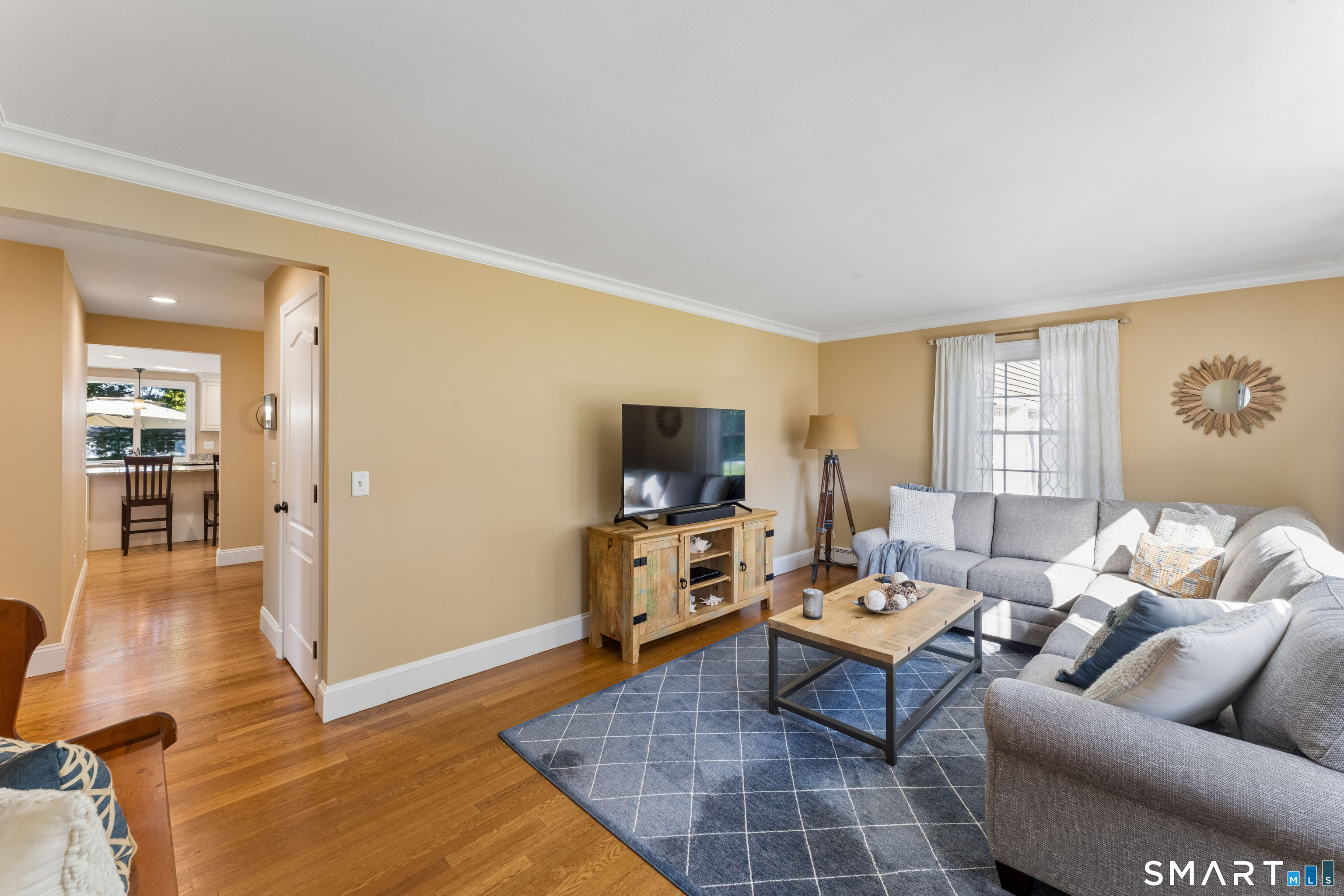 14 Redwood Drive