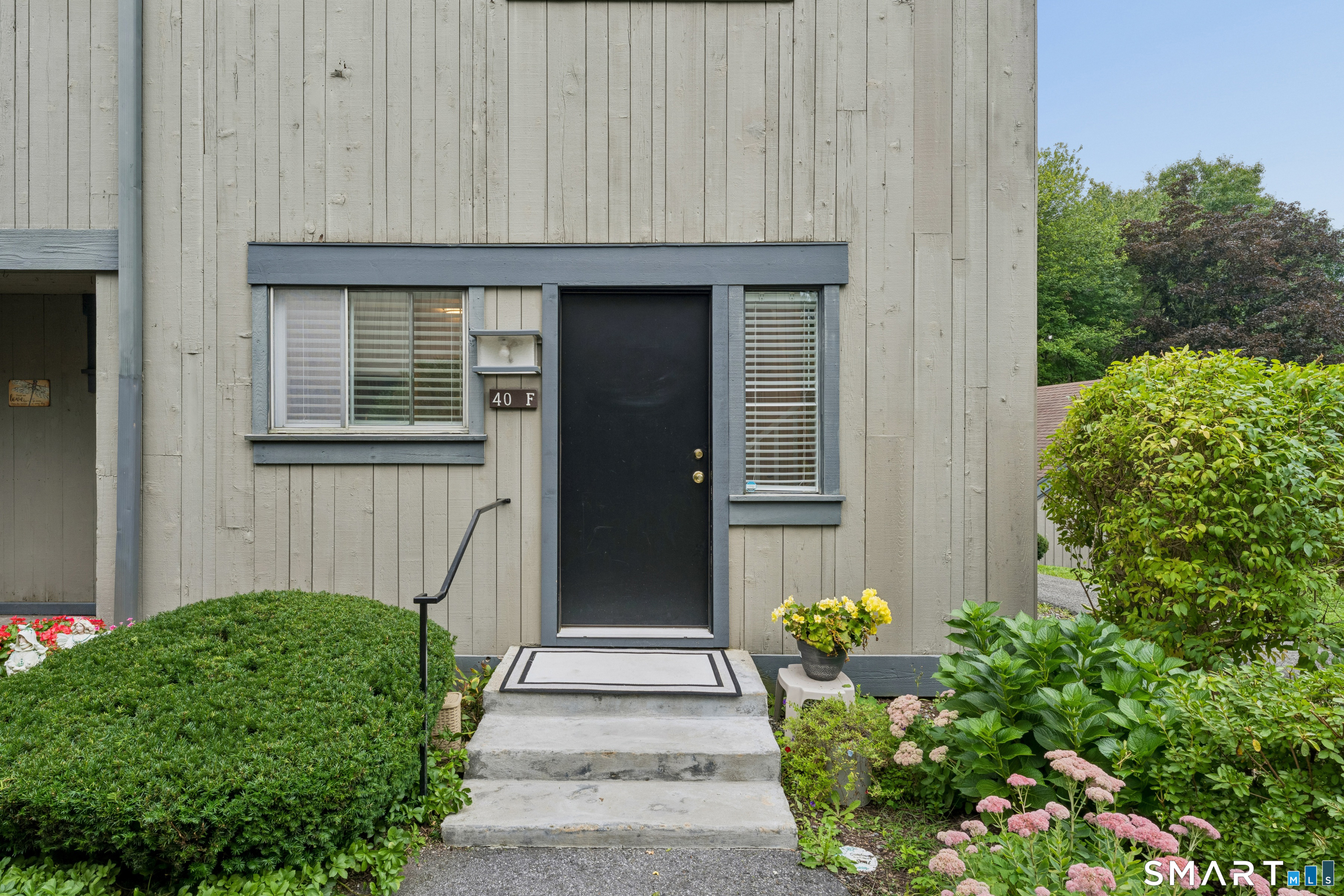40 Heritage Village Unit: F