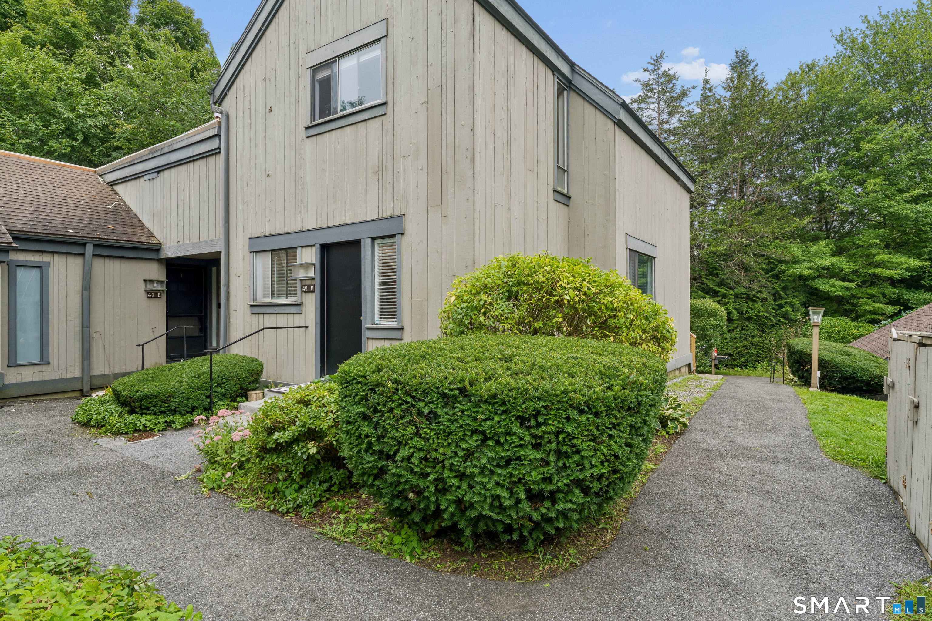 40 Heritage Village Unit: F