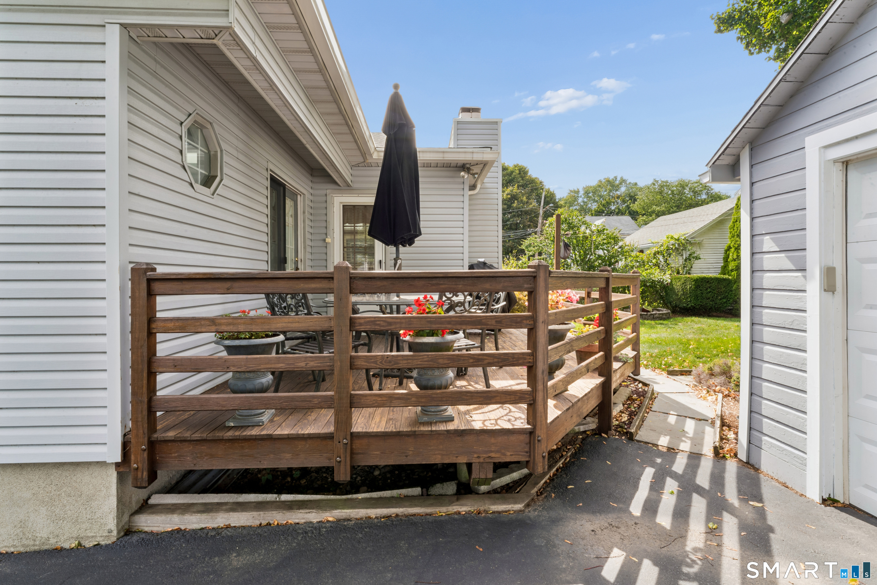 471 Housatonic Avenue