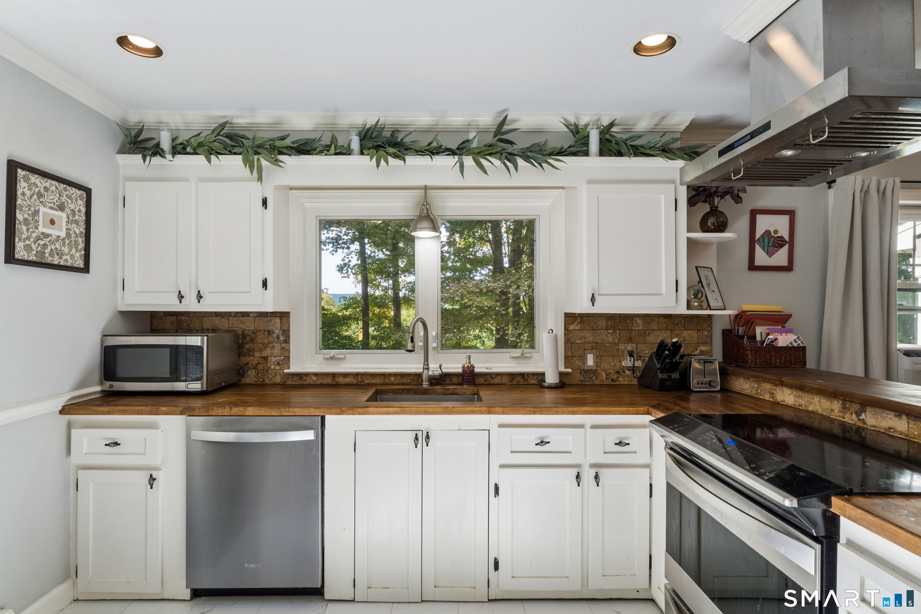 27 Hattertown Road