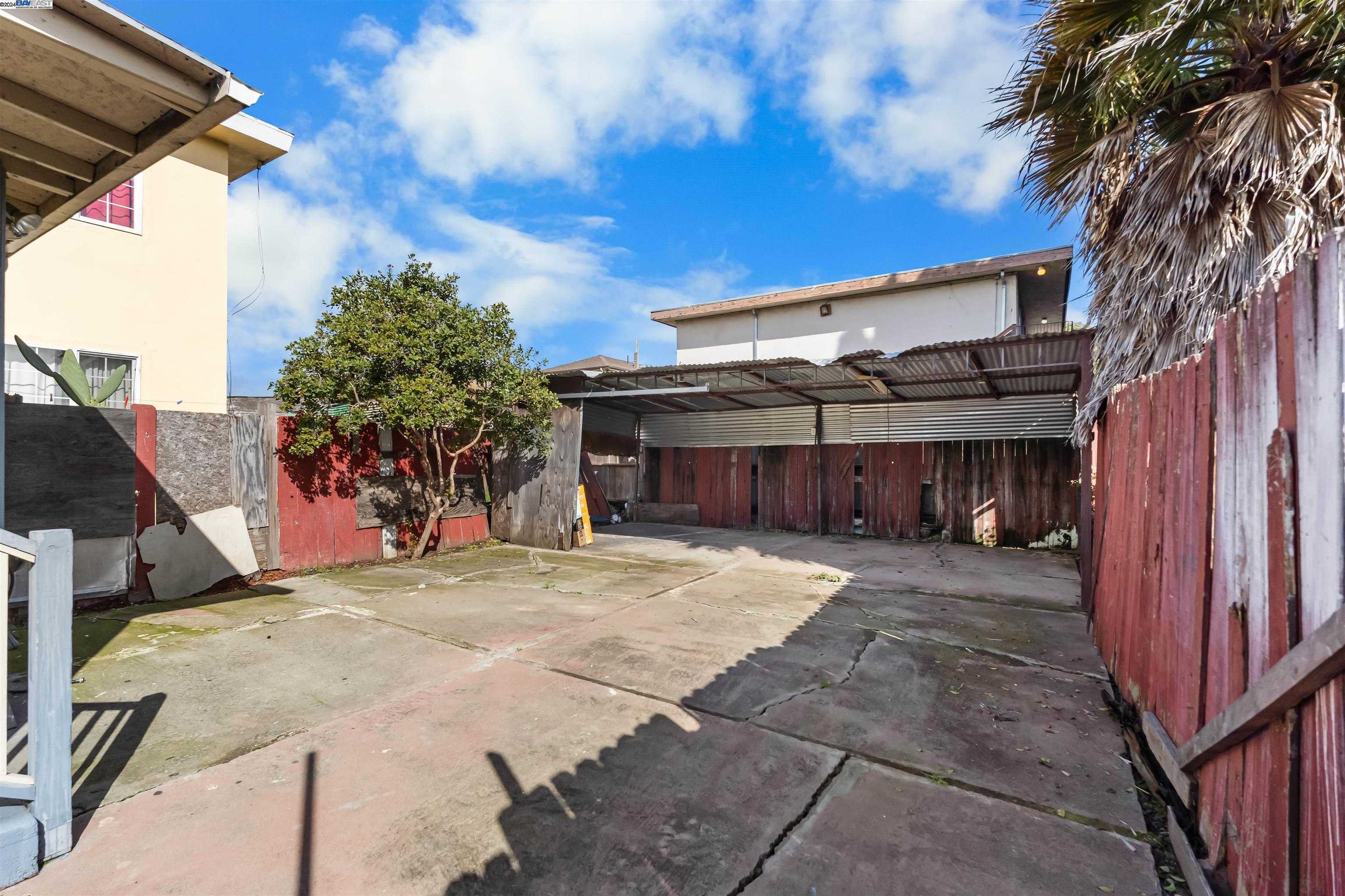 6128 Harmon Ave