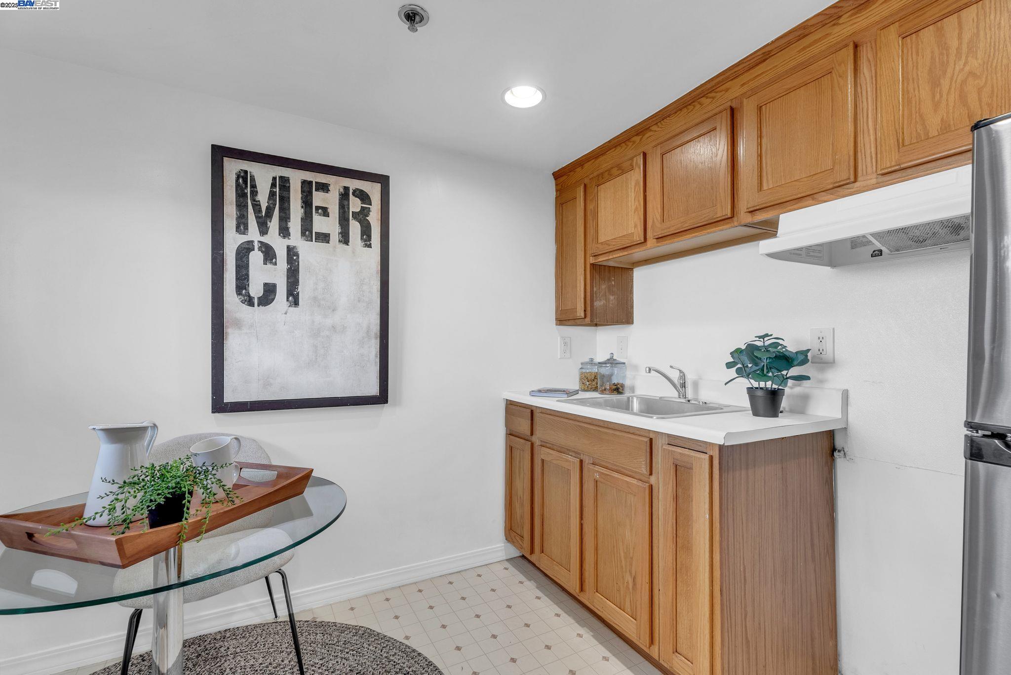 246 Alta Loma Ave