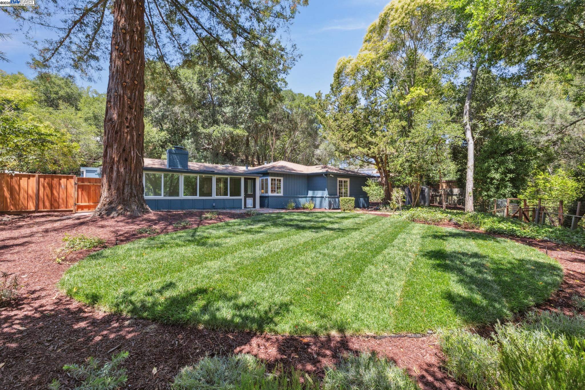 6 Dale Ct