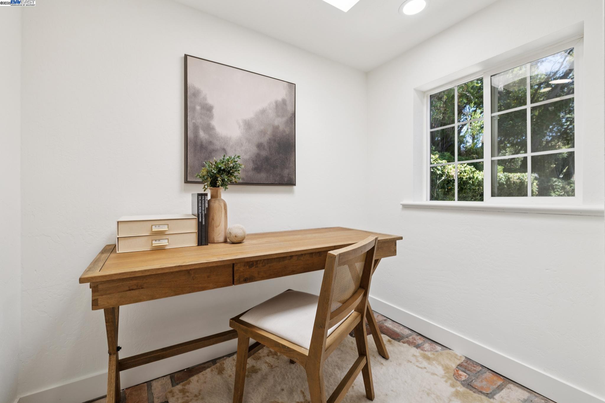 6 Dale Ct
