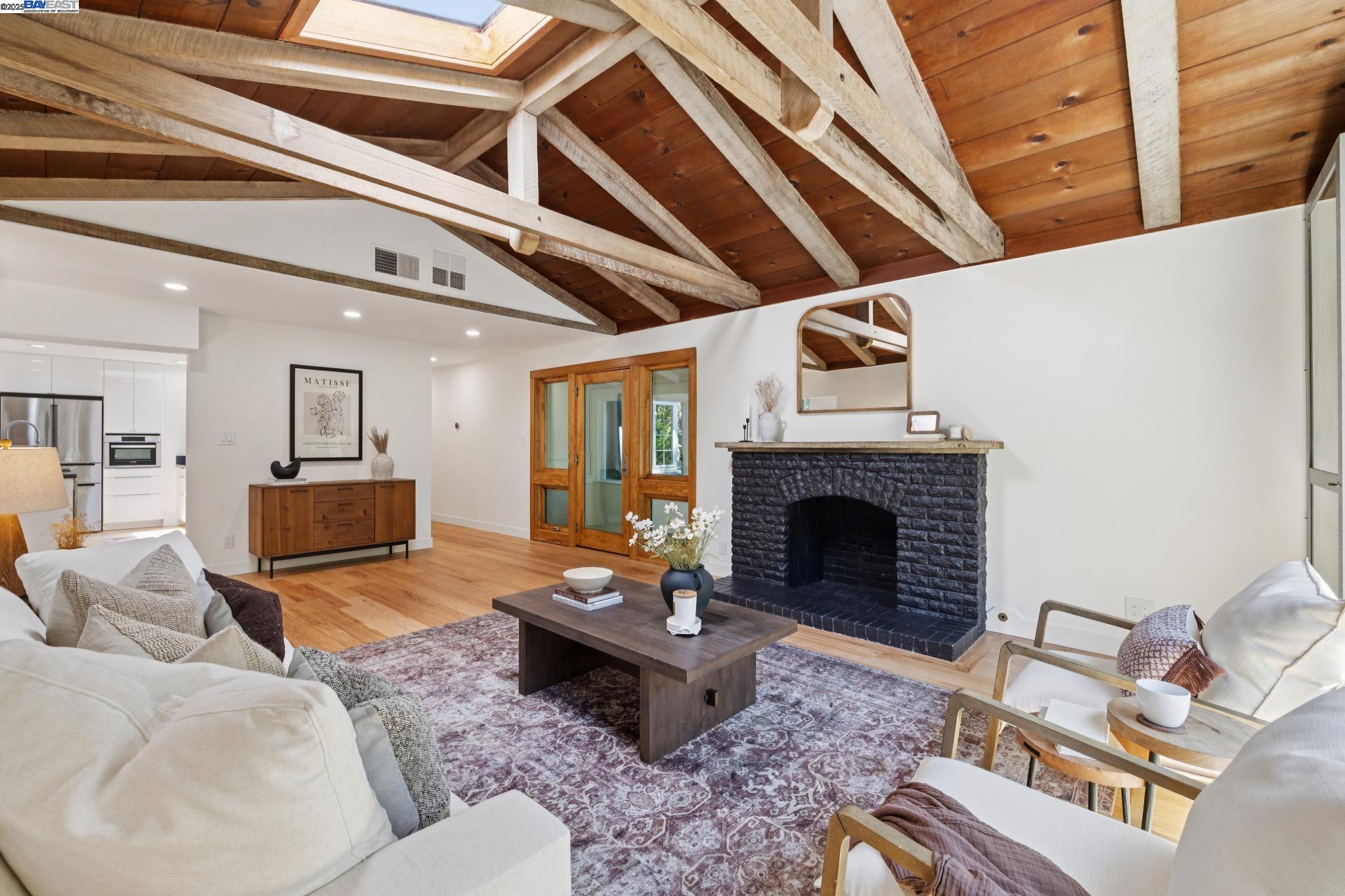 6 Dale Ct