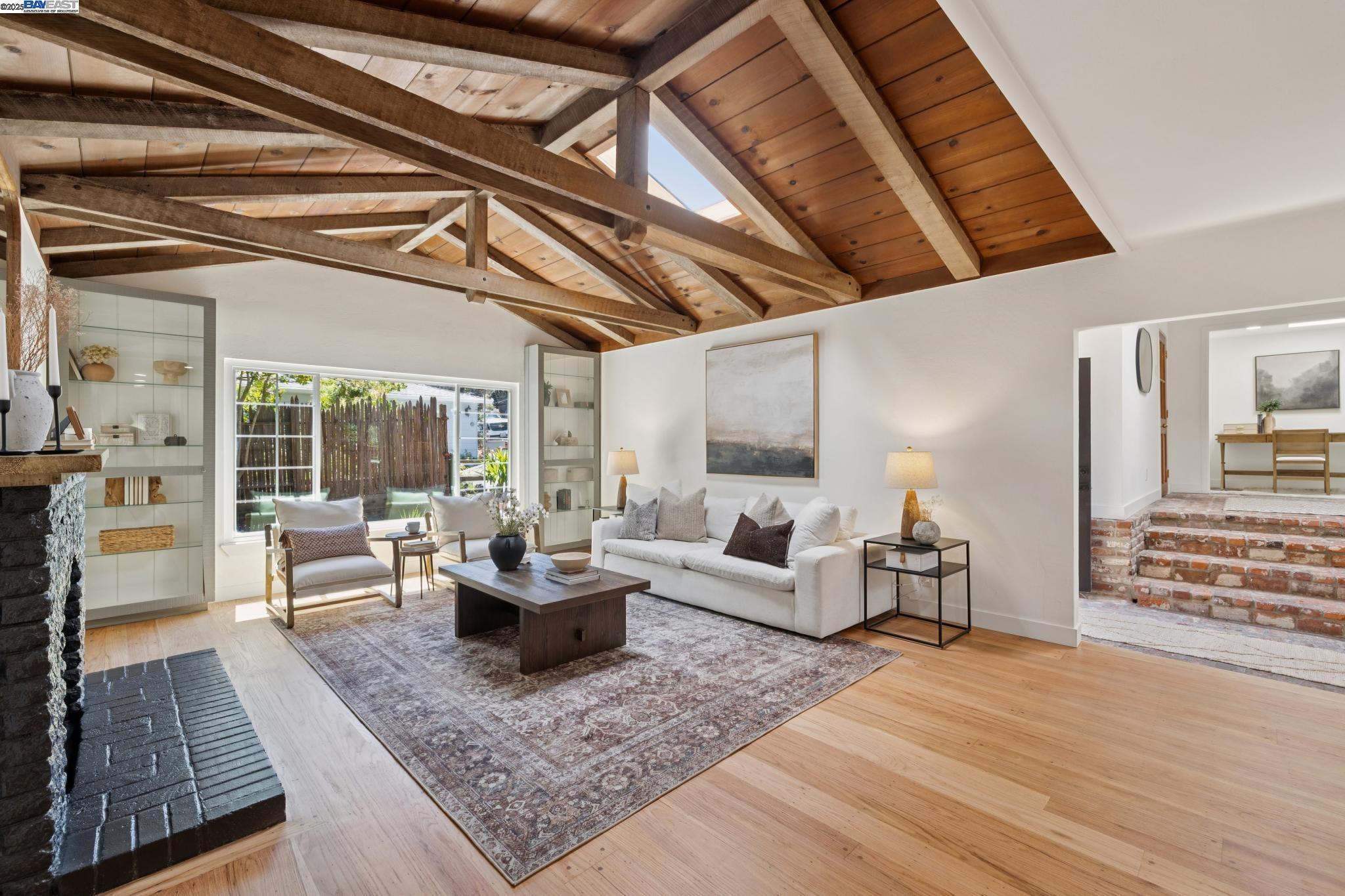 6 Dale Ct