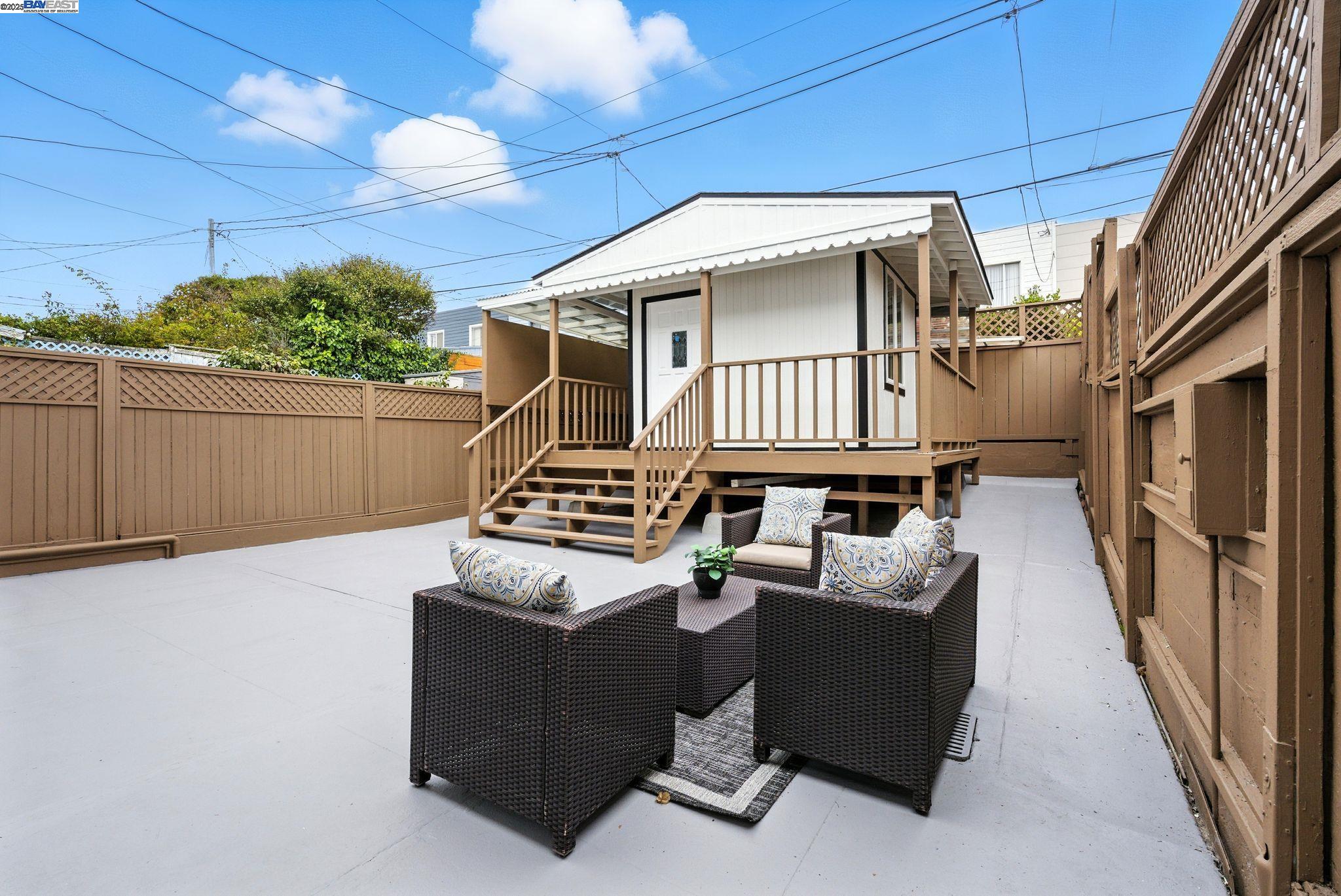 24 Riverton Dr